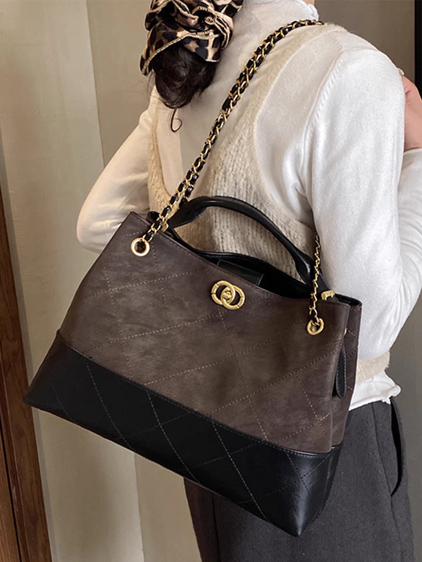 Túi đeo chéo nữ chất liệu da giả kim cương, dung tích lớn, mẫu mới thu đông 2025, phong cách retro, đeo vai/chéo, túi tote đi làm thường ngày