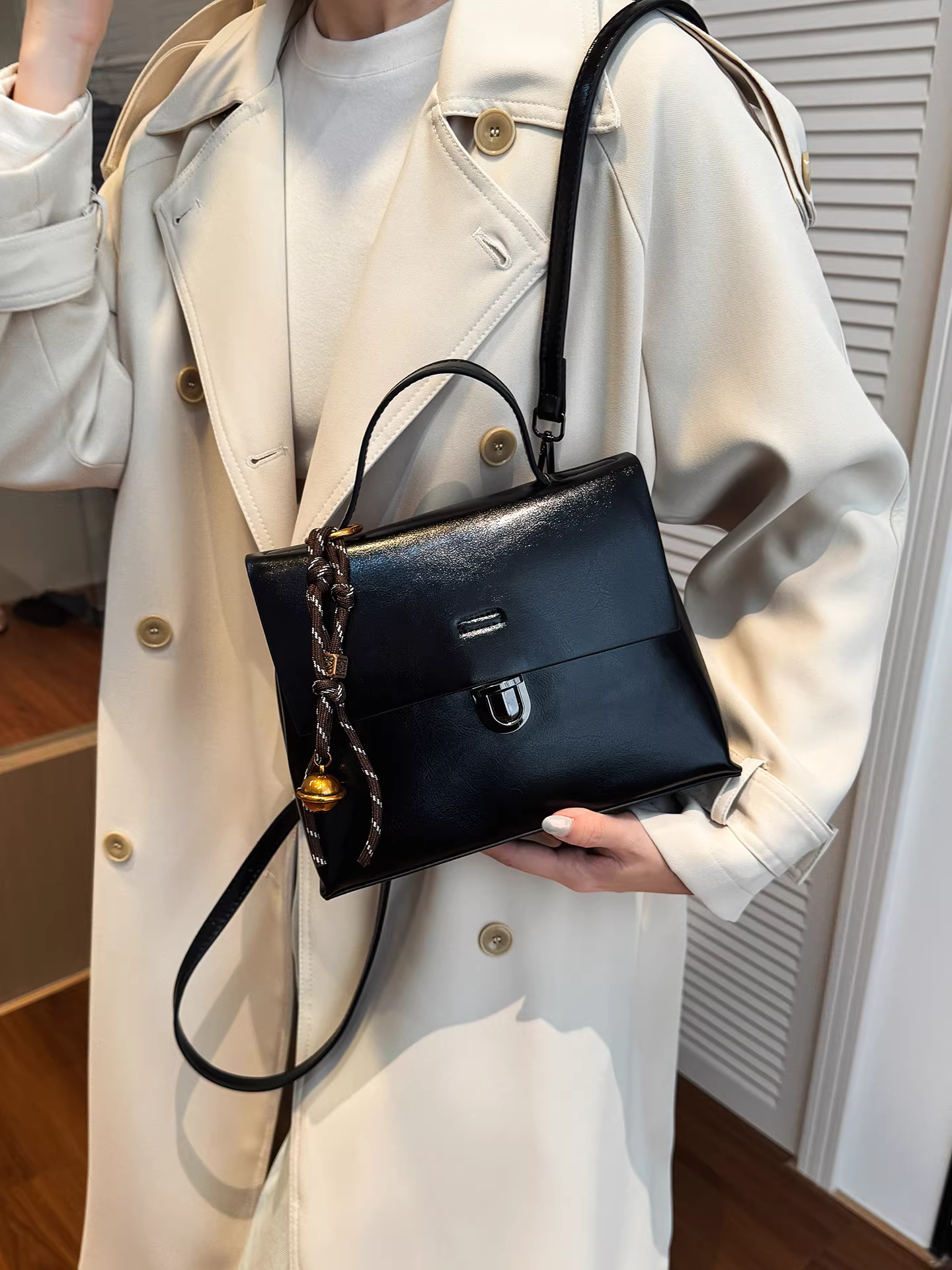 Túi đeo chéo nữ phong cách retro mùa thu đông 2025, đa năng, kiểu dáng thời trang, balo nhỏ gọn đa chức năng