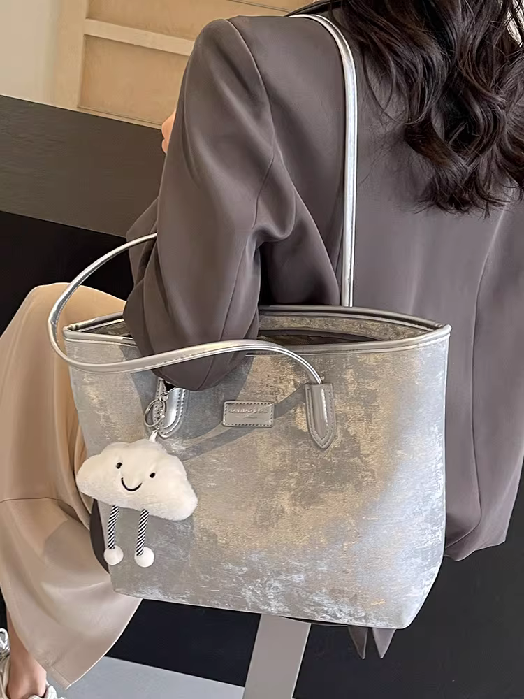 Túi tote dành cho nữ 2025 túi đi làm mới có sức chứa lớn mùa thu đông túi đeo vai đa năng thông thường dành cho sinh viên đại học túi đi học