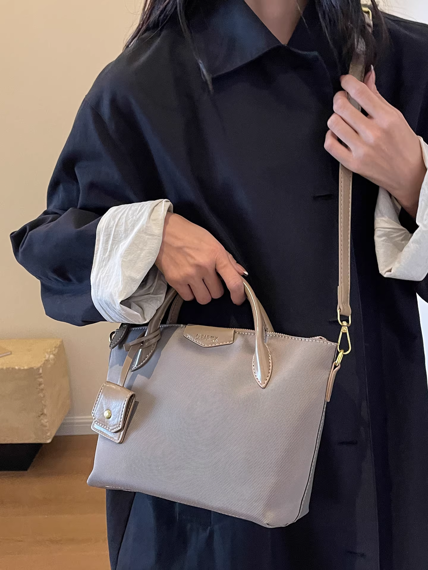 Túi vải Oxford dành cho nữ, dung tích lớn, mẫu mới thu đông 2025, túi đeo chéo đa năng, túi tote cao cấp đi làm