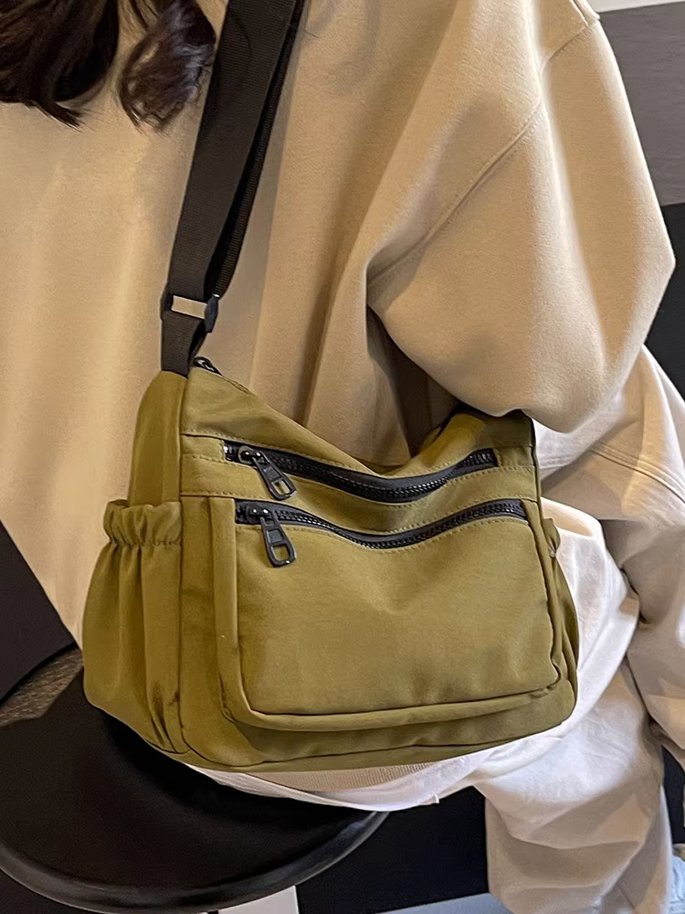 Túi vải nylon đeo chéo nữ kiểu dáng thu đông 2025, dung tích lớn, đa năng, thời thượng, túi vuông nhỏ đeo vai