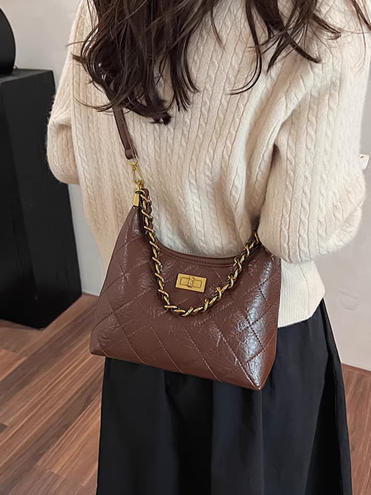 Túi đeo chéo nữ họa tiết kim cương, thiết kế độc đáo mùa thu đông 2025, túi đeo vai/chéo, túi xô màu đỏ Ancora.