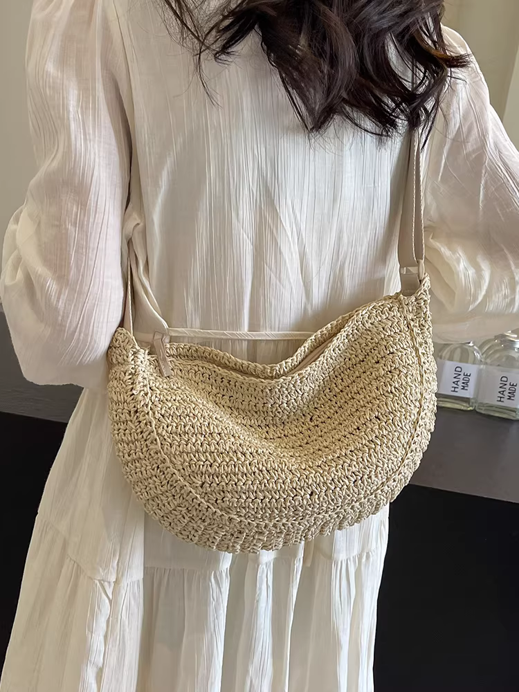 Túi cói dệt cỡ lớn dành cho nữ, mẫu mới xuân hè 2025, túi đeo chéo kiểu bánh bao độc đáo, túi đi biển cao cấp