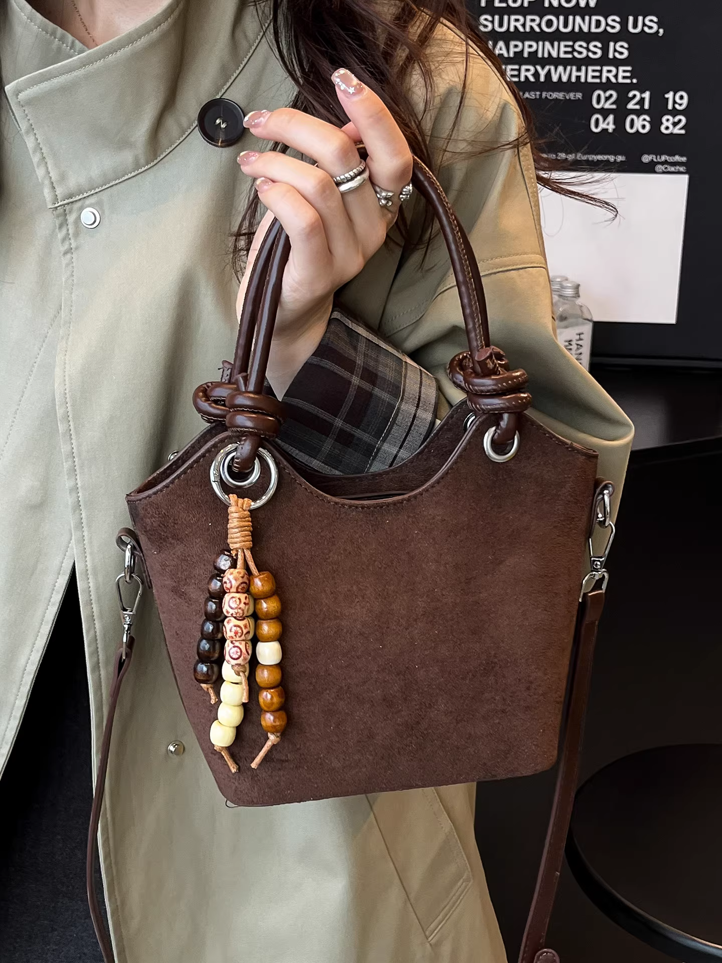 Túi nhỏ da lộn họa tiết báo dành cho nữ, mẫu mới thu đông 2025, túi đeo chéo vai kiểu retro mờ, túi bucket đang thịnh hành