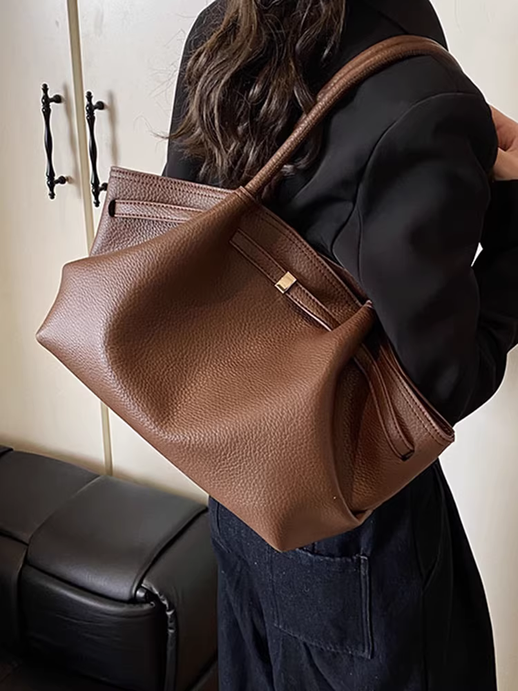 Túi đeo vai nữ cỡ lớn phong cách retro, mẫu mới thu đông 2025, đa năng, phong cách giản dị, thiết kế xếp ly độc đáo, túi tote đi làm