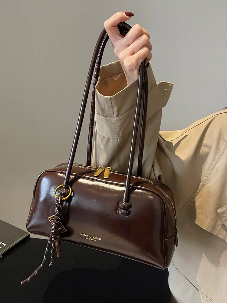 Túi xách nữ cỡ lớn, phong cách retro thu đông 2025, đa năng, đeo vai/nách, thời trang thường ngày, kiểu túi gối tiện dụng