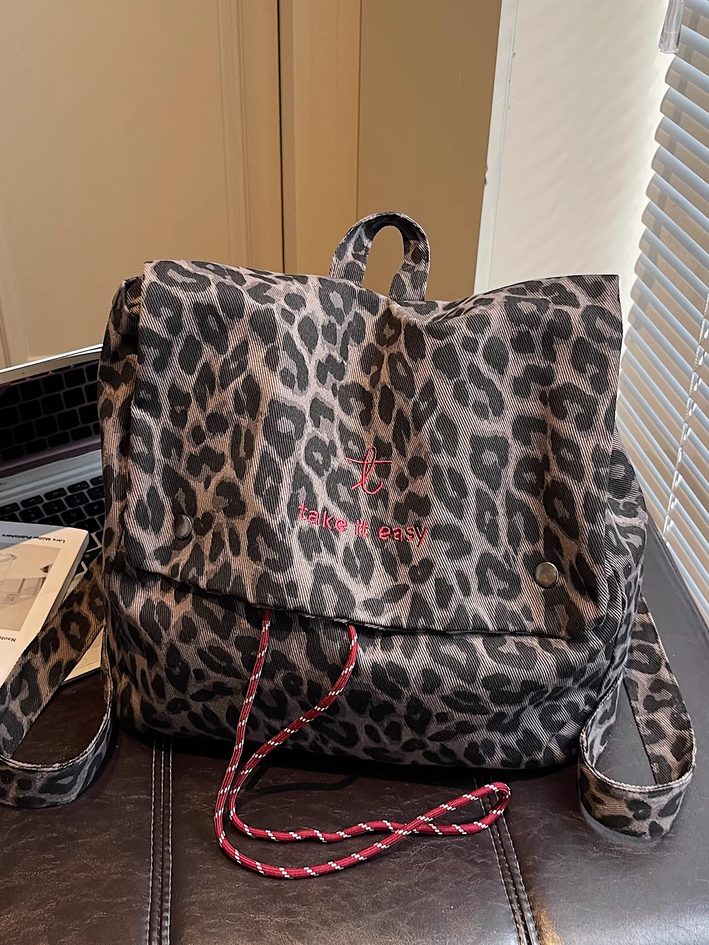 Ba lô vải canvas họa tiết da báo dành cho nữ, túi đi học thông thường dành cho học sinh, túi đi bộ đường dài ngoài trời, ba lô du lịch nhẹ