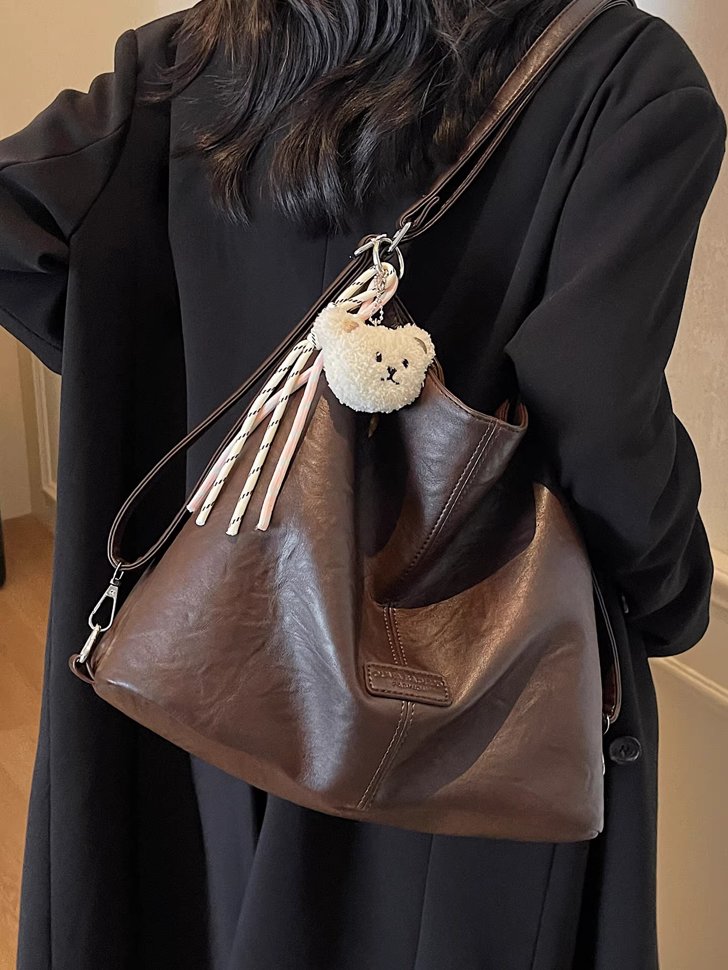 Túi tote đi làm kiểu retro dành cho nữ, dung tích lớn, mẫu mới thu đông 2025, đa năng, đeo vai, balo đa chức năng