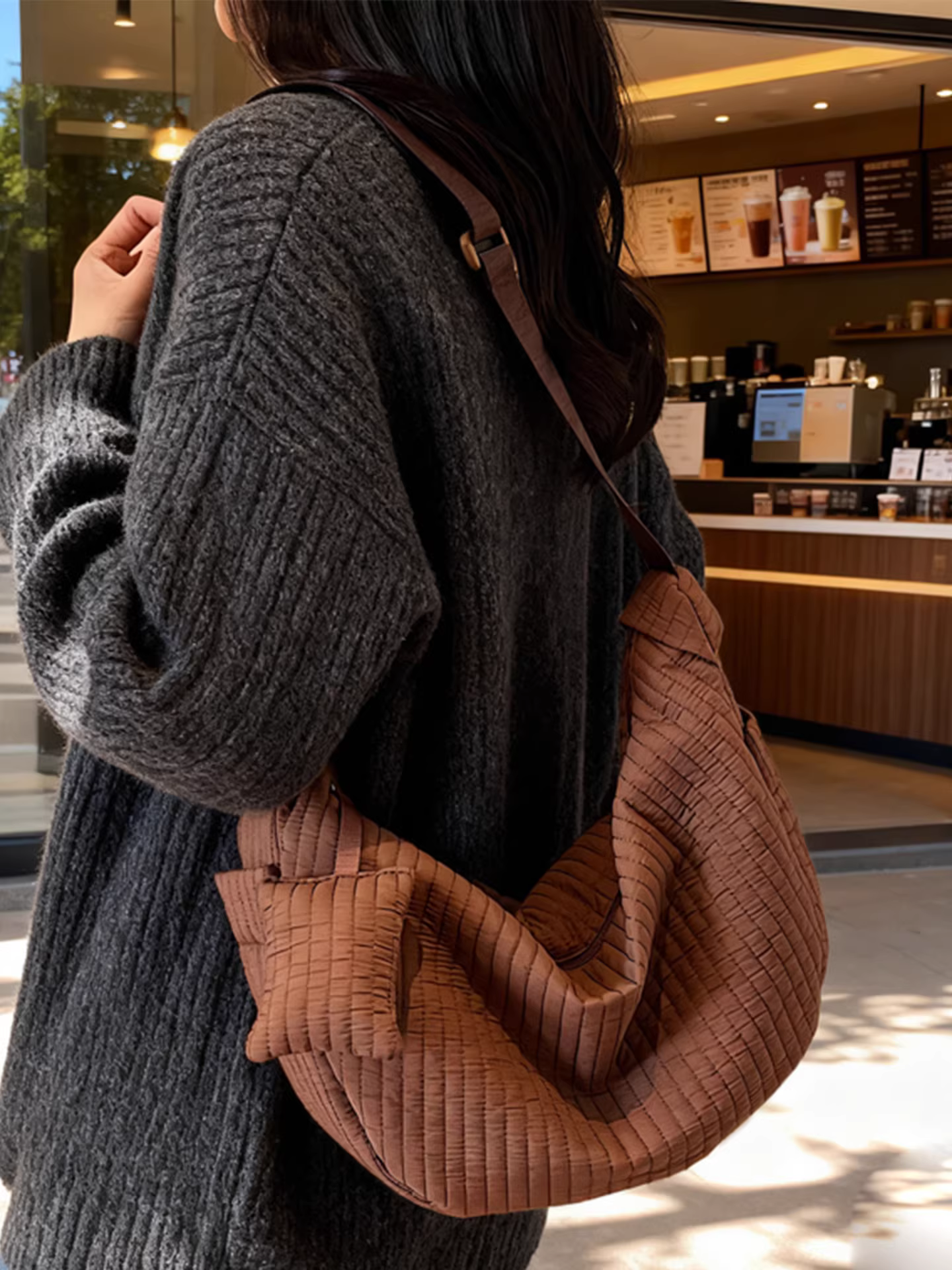 Túi xách nữ cỡ lớn 2025 thiết kế độc đáo thu đông, đeo chéo một bên vai, mang lại cảm giác cao cấp, thích hợp đi làm, kiểu dáng bánh bao