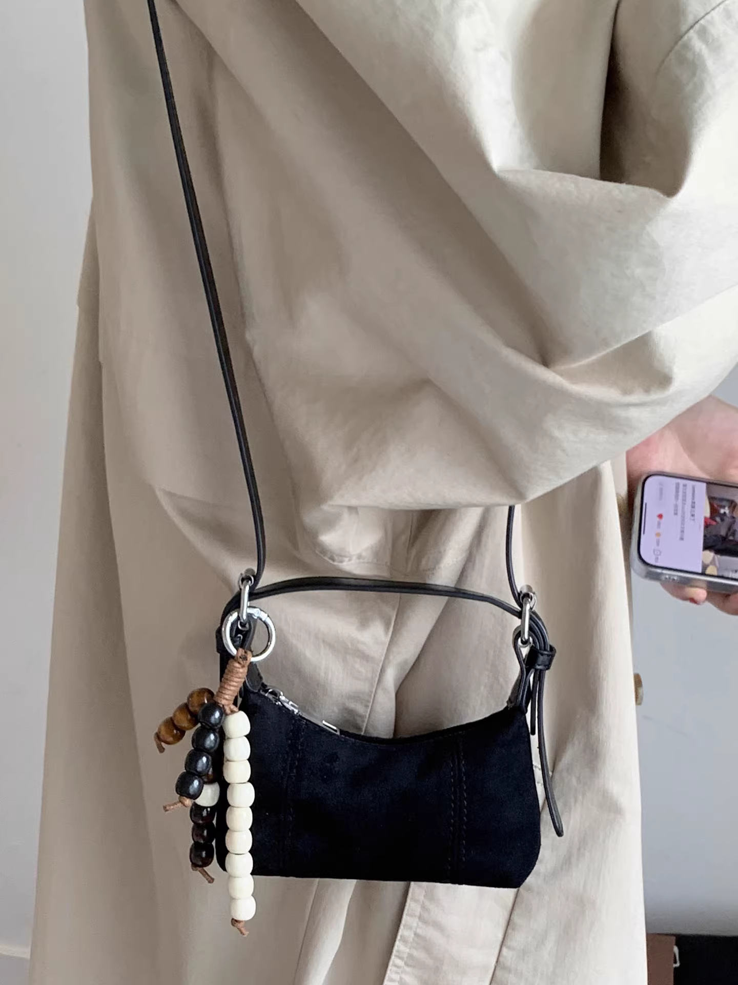 Túi da lộn nữ, dung tích lớn, mẫu mới thu đông 2025, thiết kế độc đáo đa năng, túi đeo chéo kiểu retro mờ.