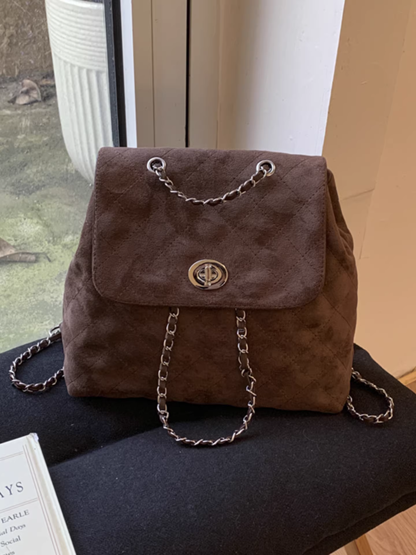 Ba lô da lộn dành cho nữ, thiết kế thông thường, túi đi học dành cho học sinh, dây chuyền, ba lô du lịch nhẹ, sang trọng