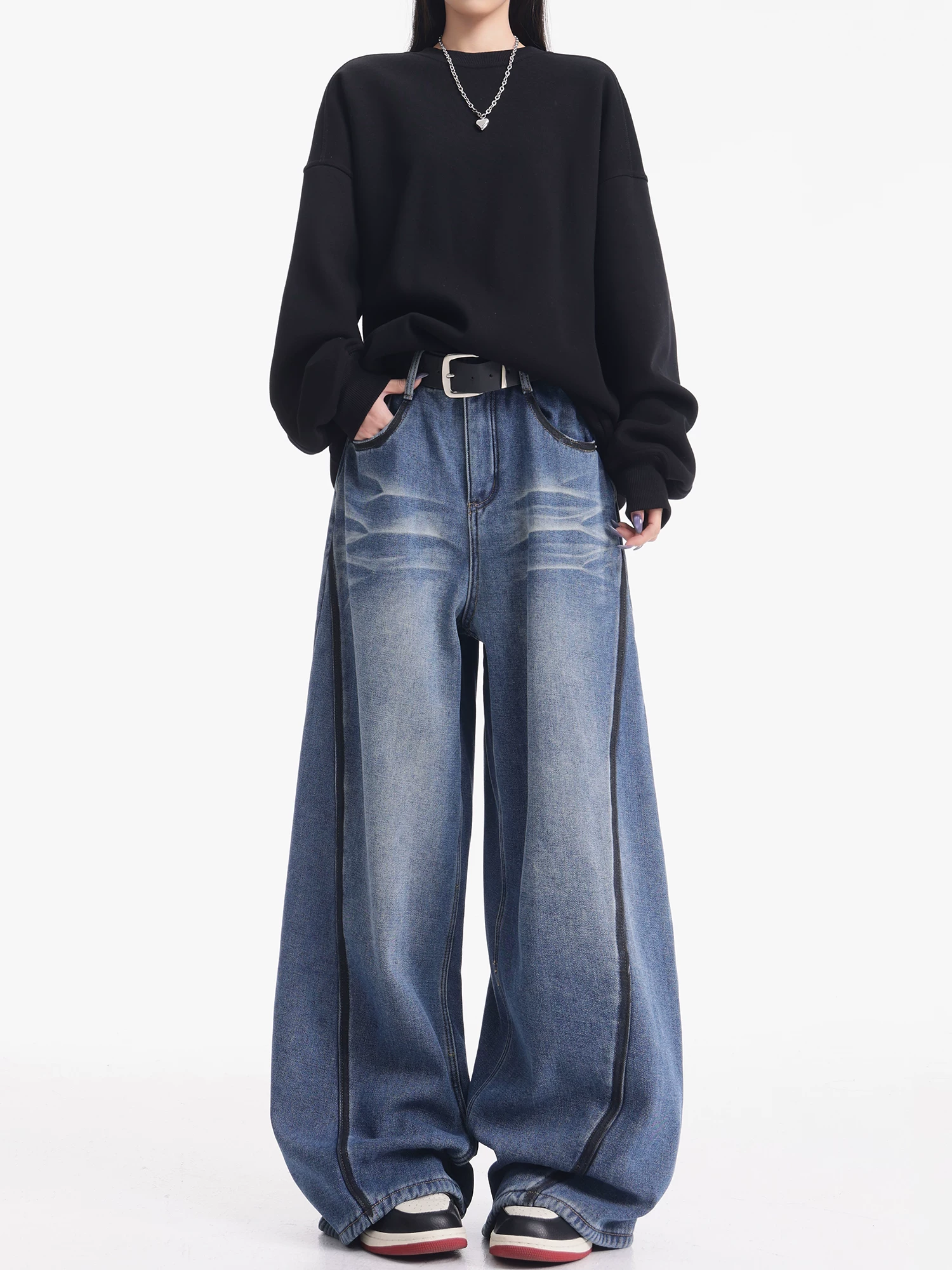 KEN STUDIO quần jean lót lông cừu dày màu xanh mới dành cho nữ mùa thu đông, quần ống rộng kiểu dáng cổ điển phối màu theo phong cách vintage.