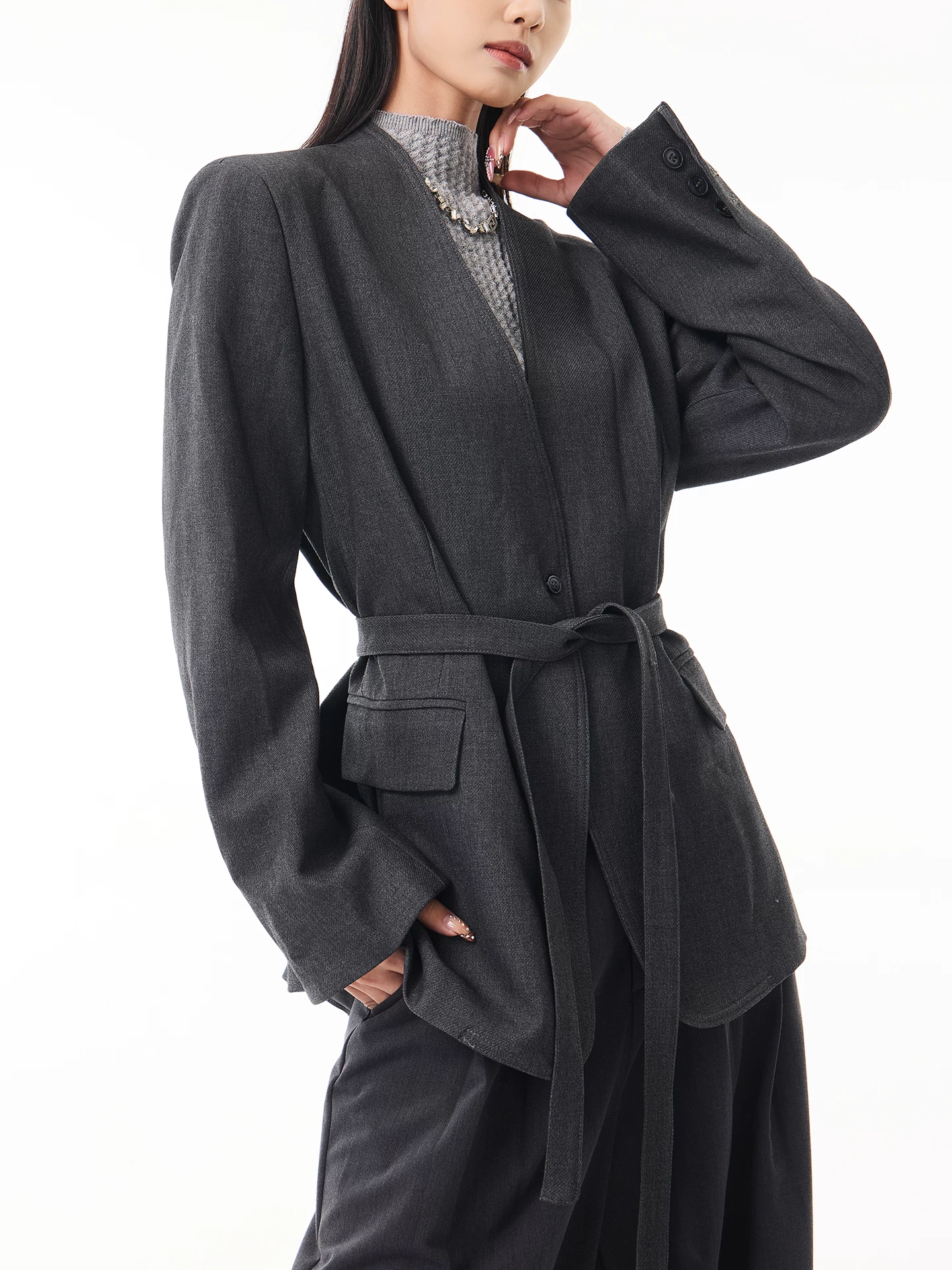KEN STUDIO Áo blazer buộc dây màu xám mùa thu mới dành cho nữ, bộ vest cao cấp dáng rộng cổ chữ V một nút