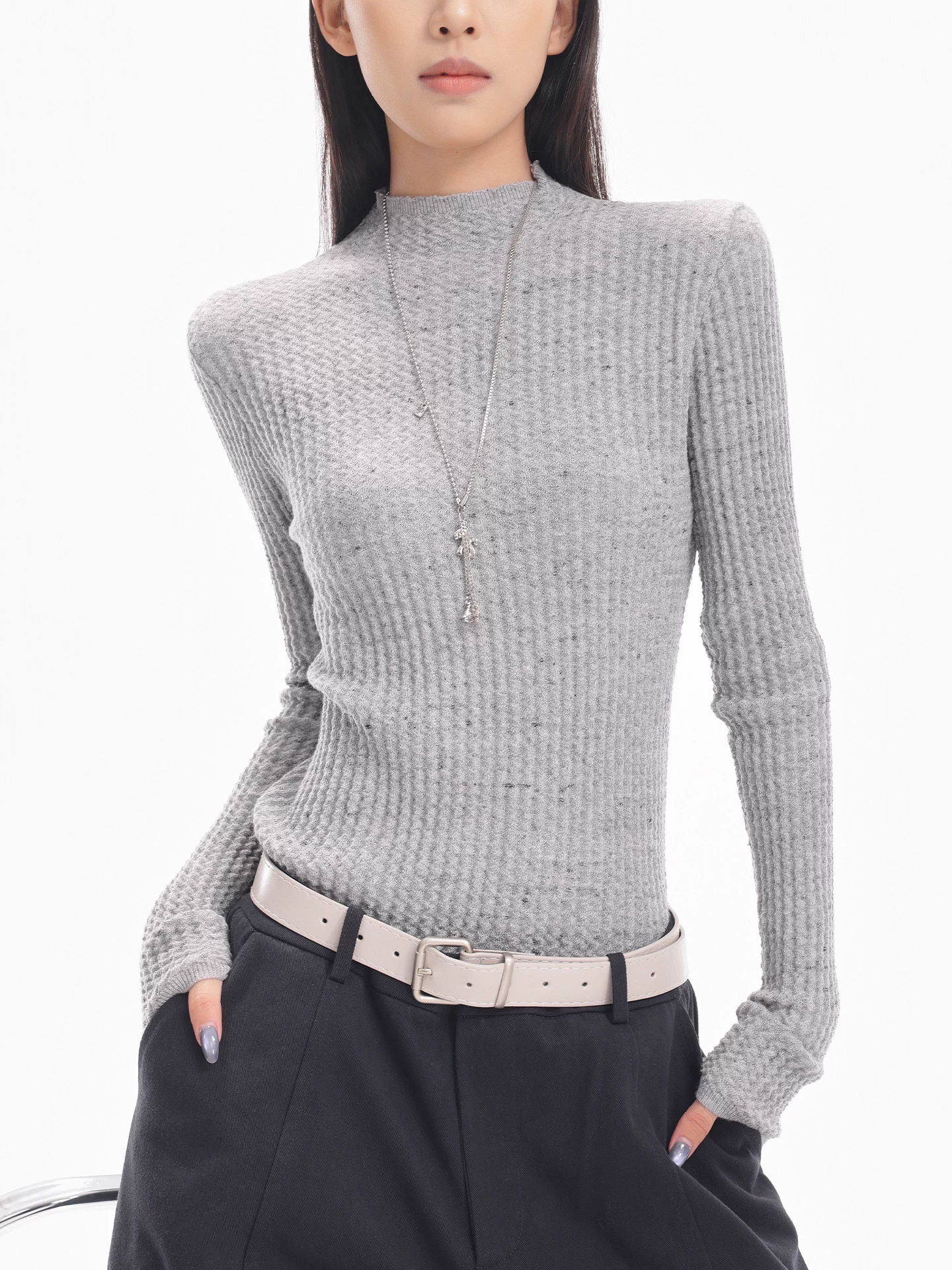 KEN STUDIO Áo len dài tay màu xám thu đông mới dành cho nữ với cổ cao nửa cổ có họa tiết và áo dệt kim bên trong vừa vặn