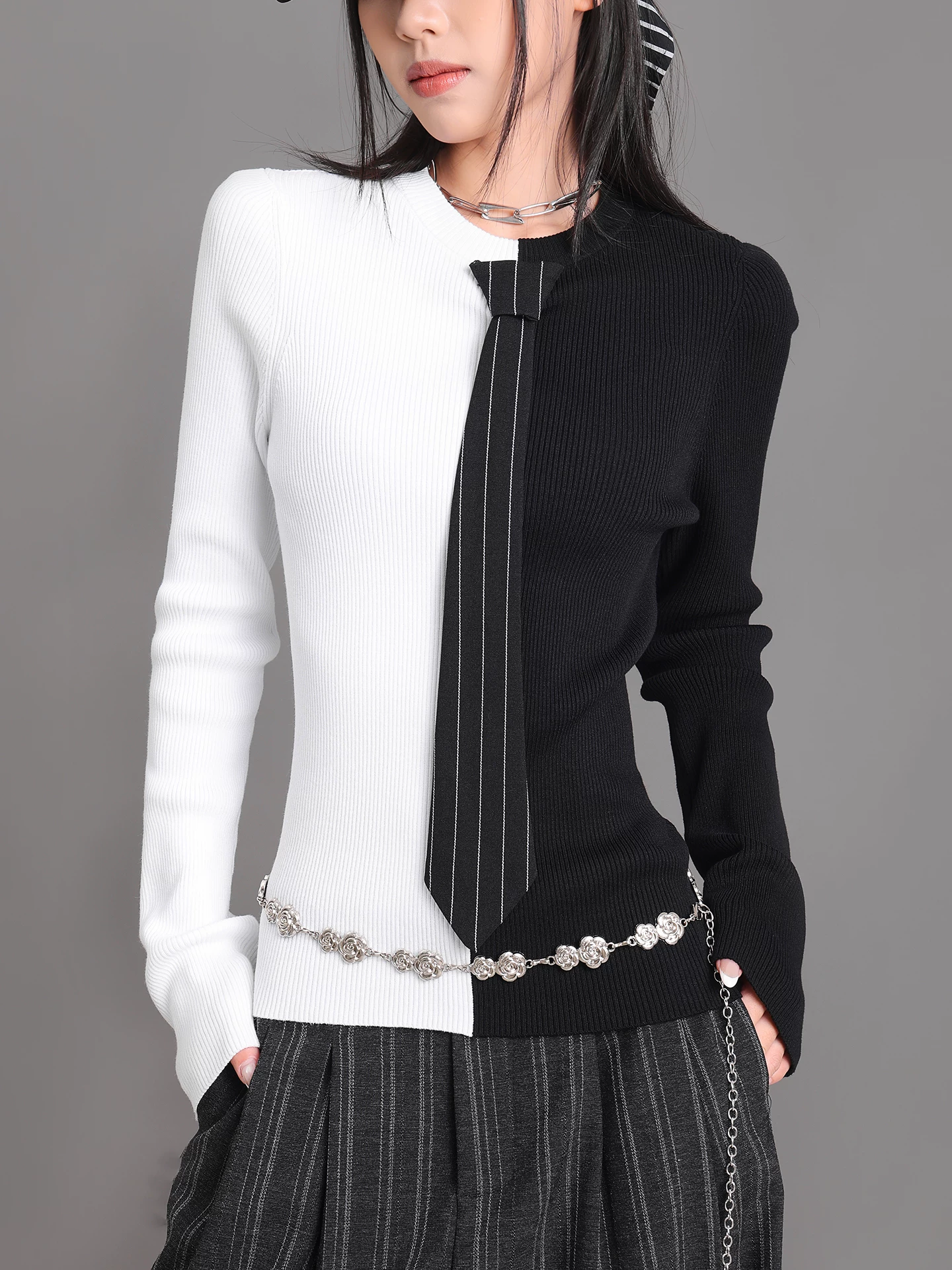 KEN STUDIO bộ sưu tập mùa thu mới áo len dệt kim dài tay phối màu đen trắng dành cho nữ có dây buộc, áo bên trong giúp thon gọn