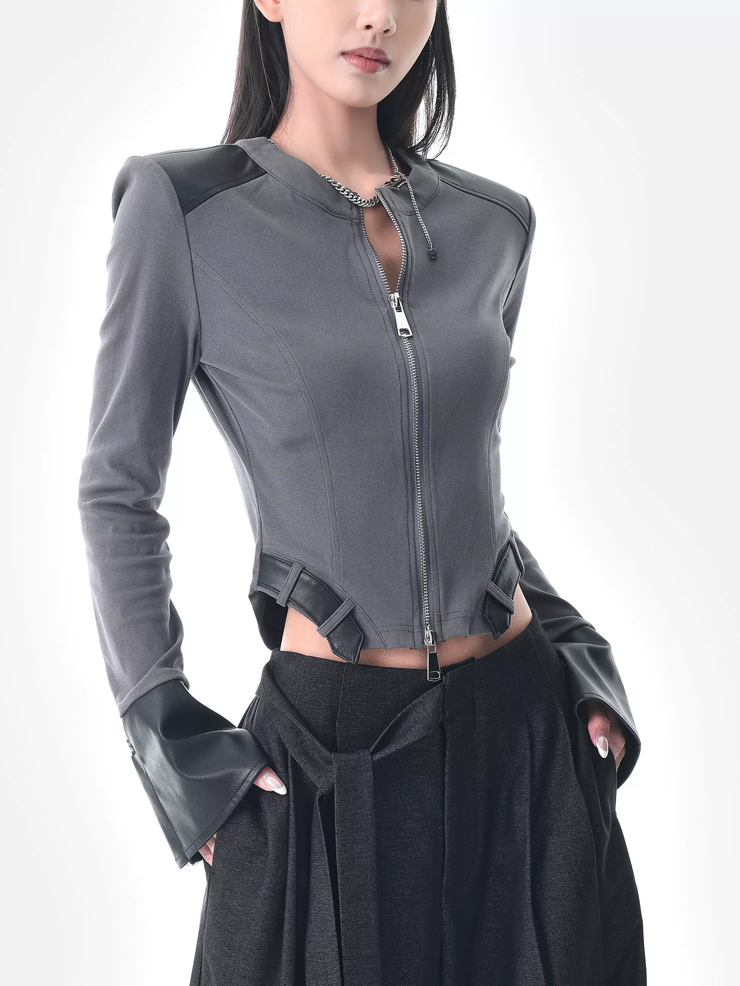 KEN STUDIO Áo thun dài tay phối da PU mùa thu mới dành cho nữ với thiết kế khóa kéo đôi và áo ngắn ôm vừa vặn