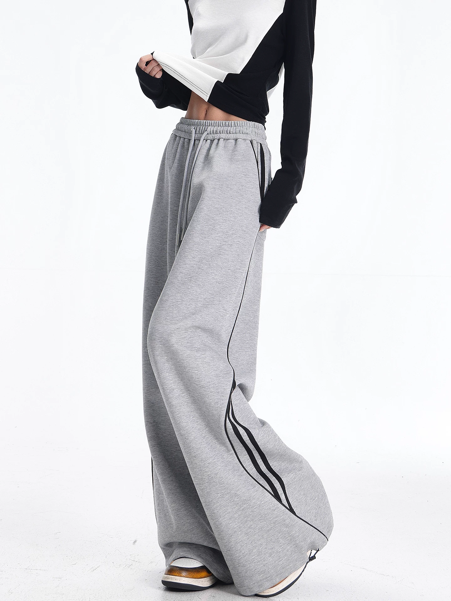 KEN STUDIO quần thể thao ba sọc cổ điển mới của Mỹ mùa thu đông dành cho nữ, quần dáng rộng giảm béo thông thường