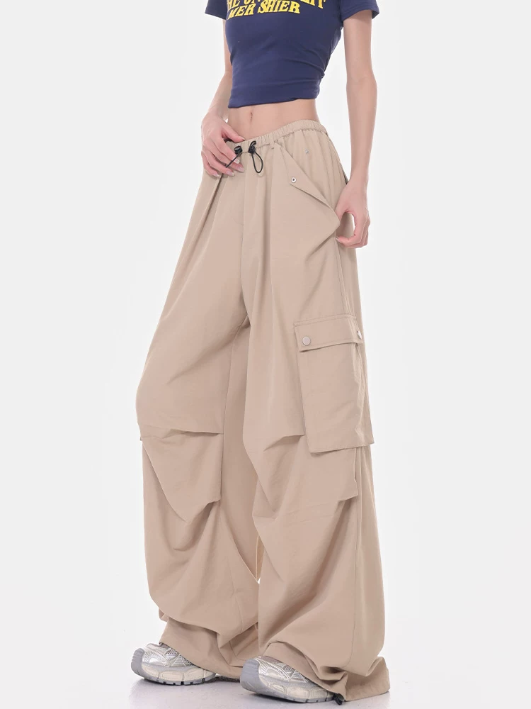 KEN STUDIO mùa hè mới quần cargo ống rộng xếp ly theo phong cách retro Mỹ dành cho nữ, quần jogger ống thẳng dài đến sàn kiểu lính dù