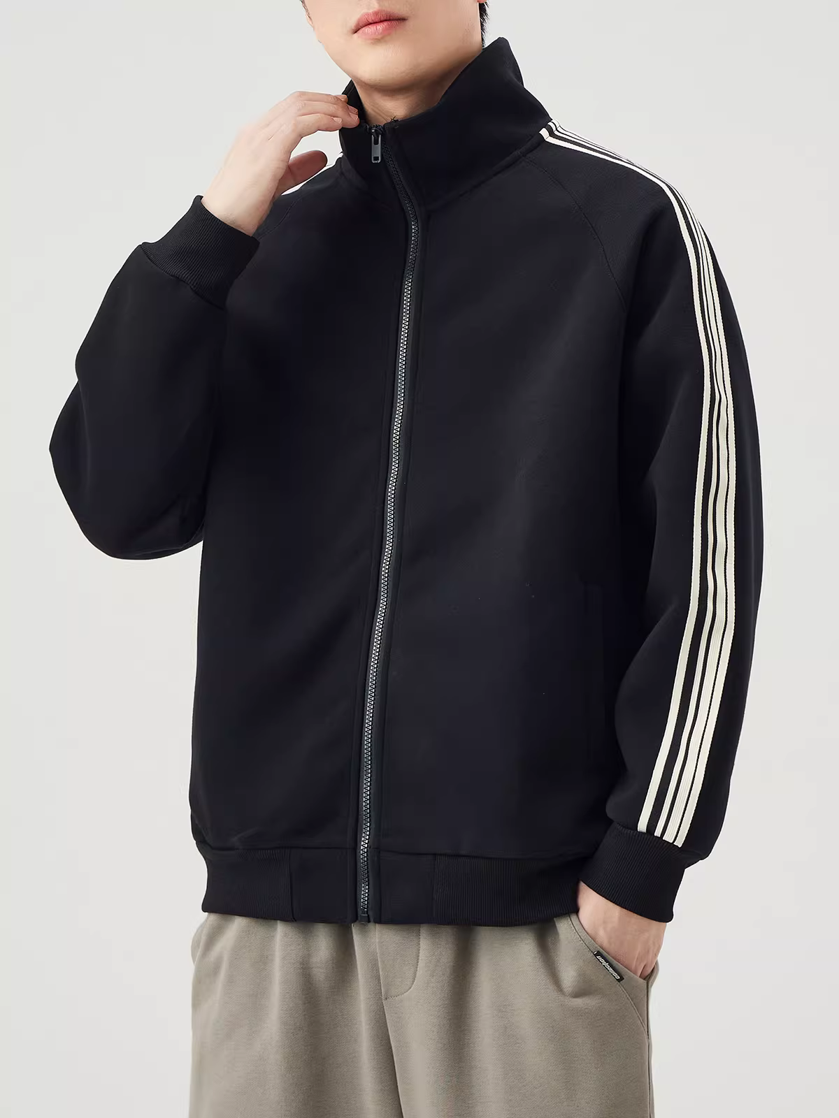 Áo khoác nỉ kẻ sọc nam 420G, kiểu Mỹ mới mùa thu đông 2024, phối màu, cổ đứng, khóa kéo, kiểu cardigan