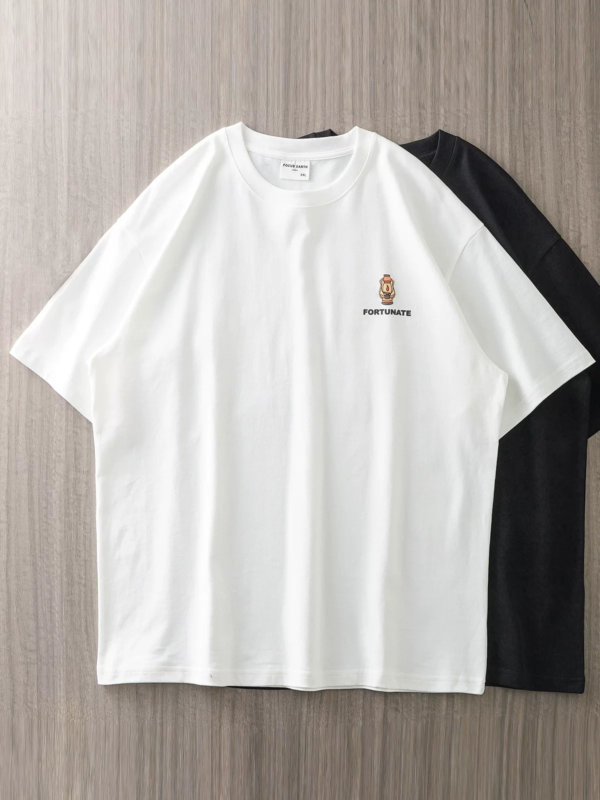 Áo thun nam chất liệu cotton nguyên chất 250g, tay ngắn, in họa tiết phong cách cắm trại mùa hè trên núi, cổ tròn rộng rãi, kiểu dáng thường ngày.