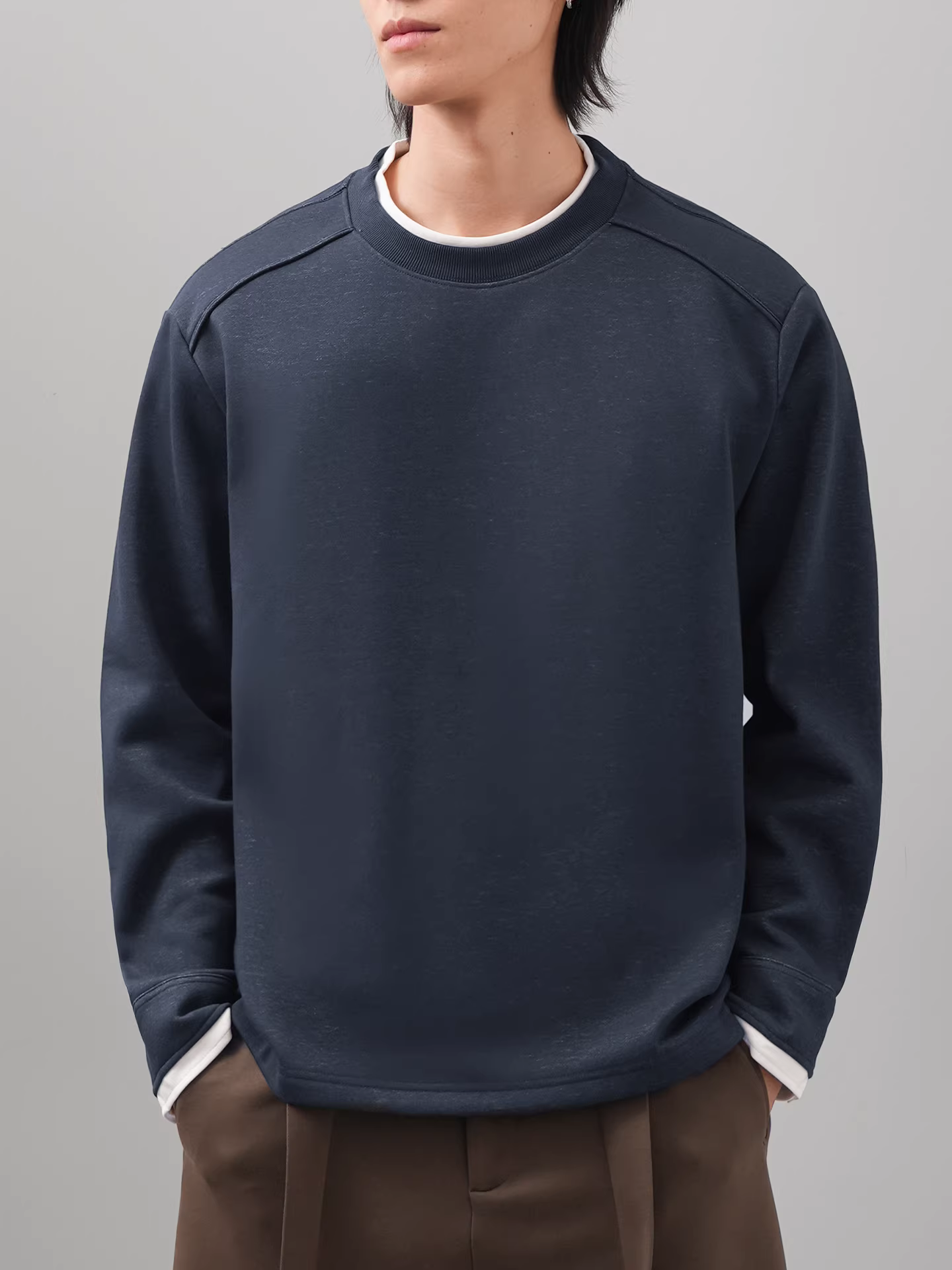 Áo nỉ giả hai lớp hạng nặng 400G dành cho nam, kiểu dáng rộng rãi phong cách Mỹ mùa thu đông, lót lông cừu và dày dặn, áo cổ tròn hợp thời trang để mặc nhiều lớp.