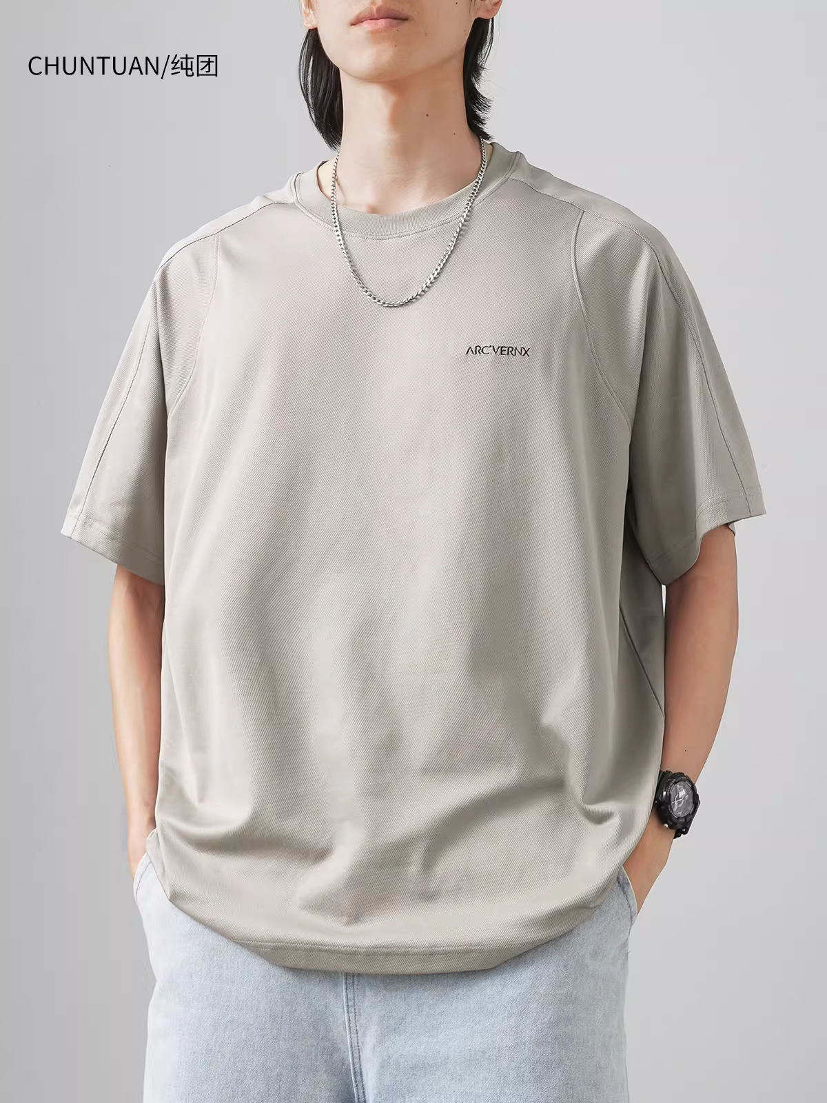 Áo thun nam thấm hút mồ hôi và thoáng khí, áo thun mùa hè chất liệu lụa đá ngắn tay, kiểu dáng rộng rãi thêu thương hiệu thời thượng dành cho giới trẻ.
