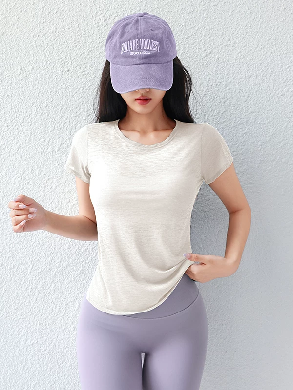 Áo thể thao kiểu mới, cảm giác nhẹ tênh, thoáng khí, nhanh khô, thiết kế khoét lỗ, lưng đẹp, áo thun yoga ngắn tay nhẹ nhàng, thích hợp cho chạy bộ và tập thể dục.