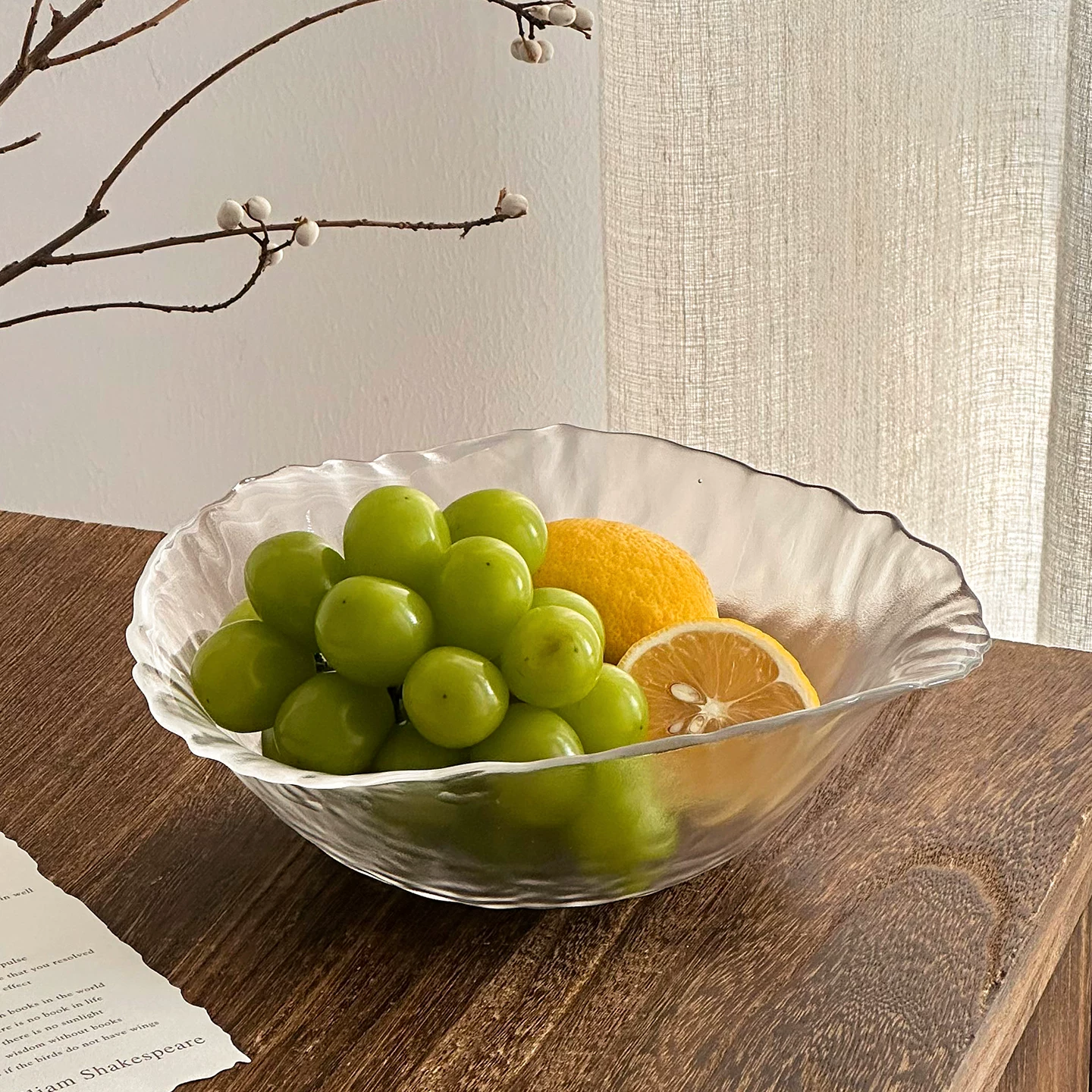 Khay đựng trái cây bằng kính cho phòng khách, khay đựng trái cây trên bàn cà phê tại nhà, sang trọng nhẹ nhàng, cao cấp, sáng tạo và tinh tế, khay trưng bày đồ ăn nhẹ cho ngôi nhà mới.