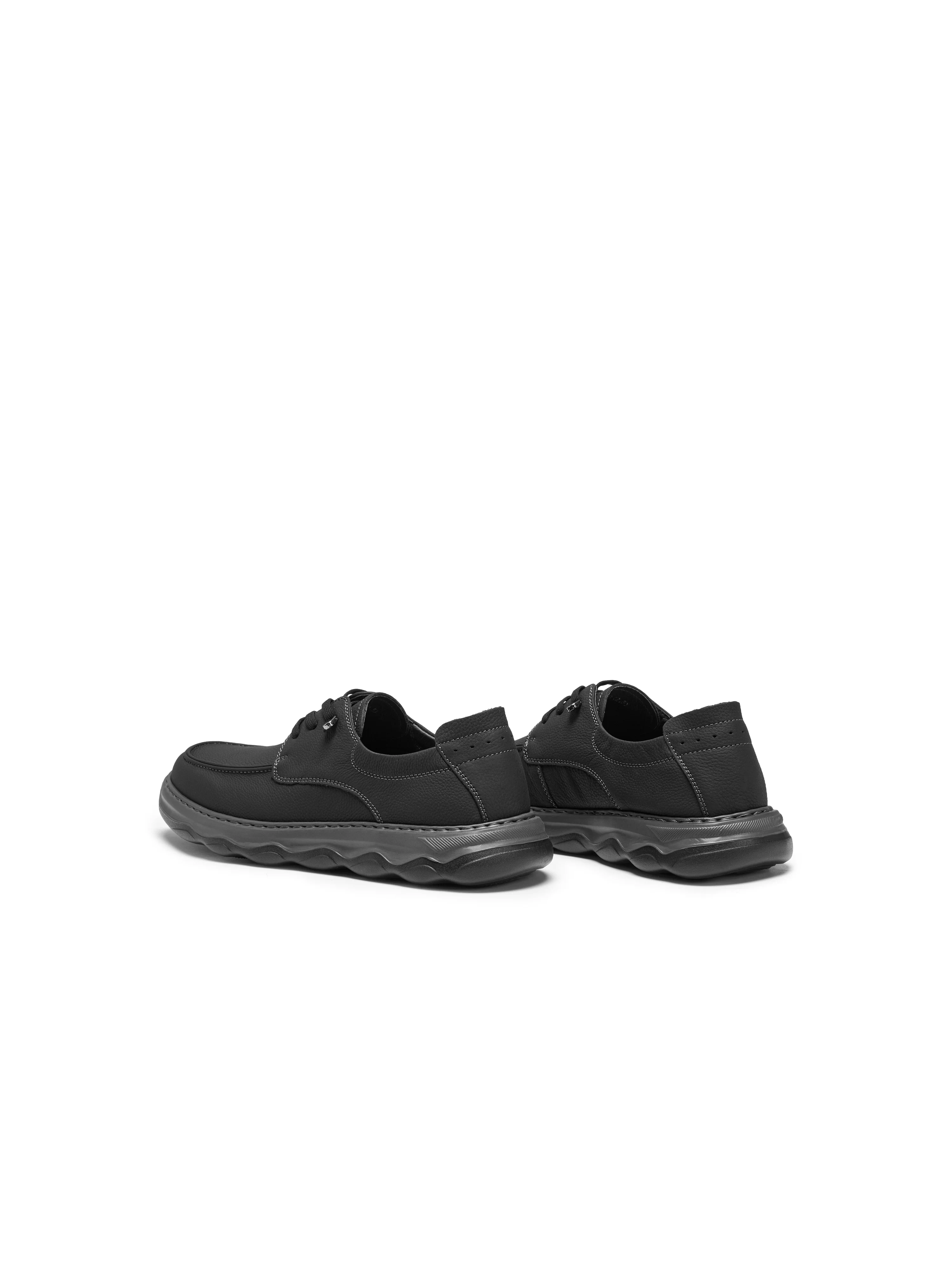 Tianmeiyi 2026 Mùa xuân phong cách mới Trung tâm mua sắm Cùng mẫu Giày da nam đa năng đi làm hàng ngày đi chơi 3ZF01AM6