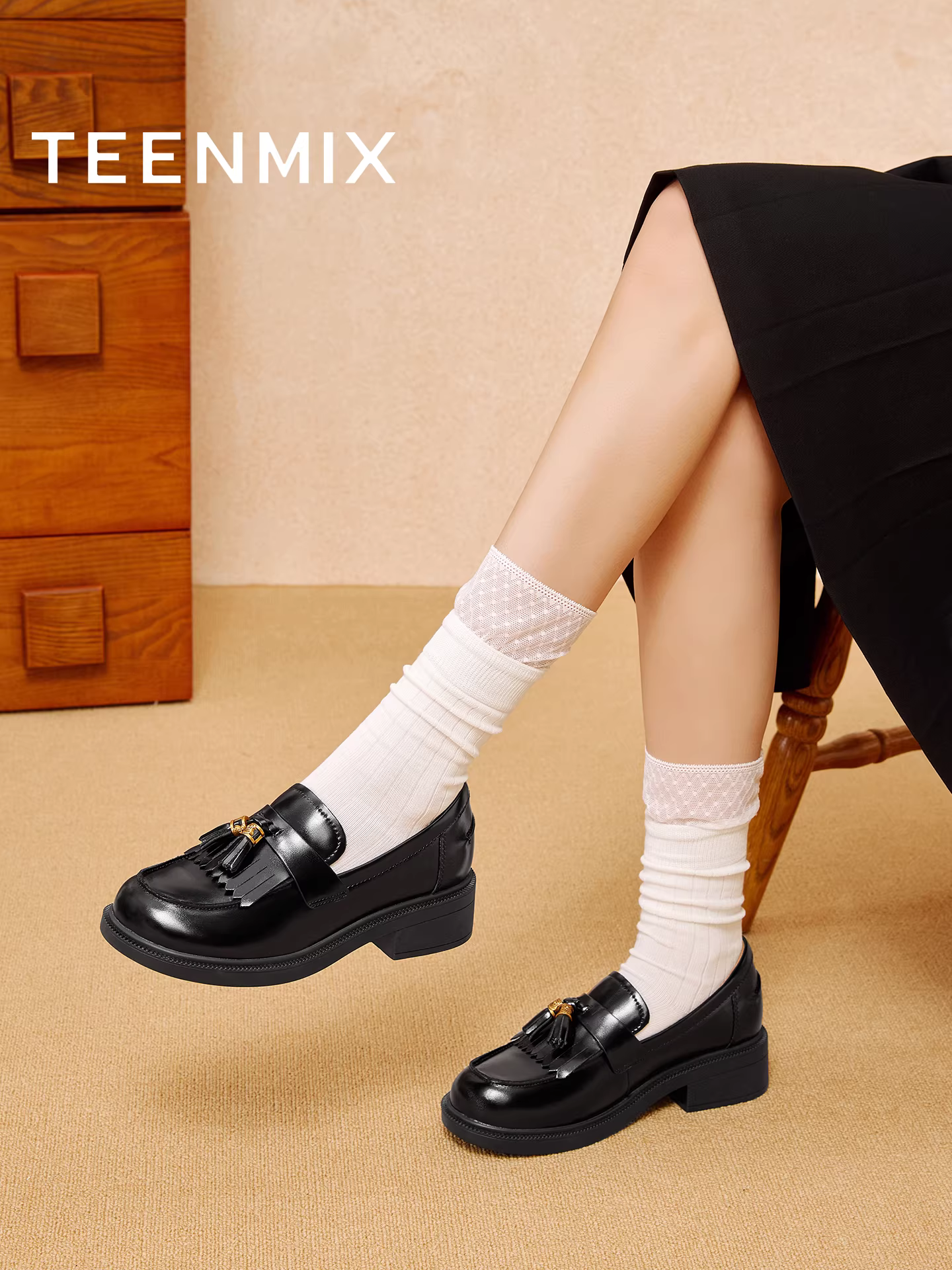 Giày lười nữ Tianmeiyi kiểu Anh, đế dày, tua rua, phong cách retro, giày da nhỏ, mẫu mới thu 2025