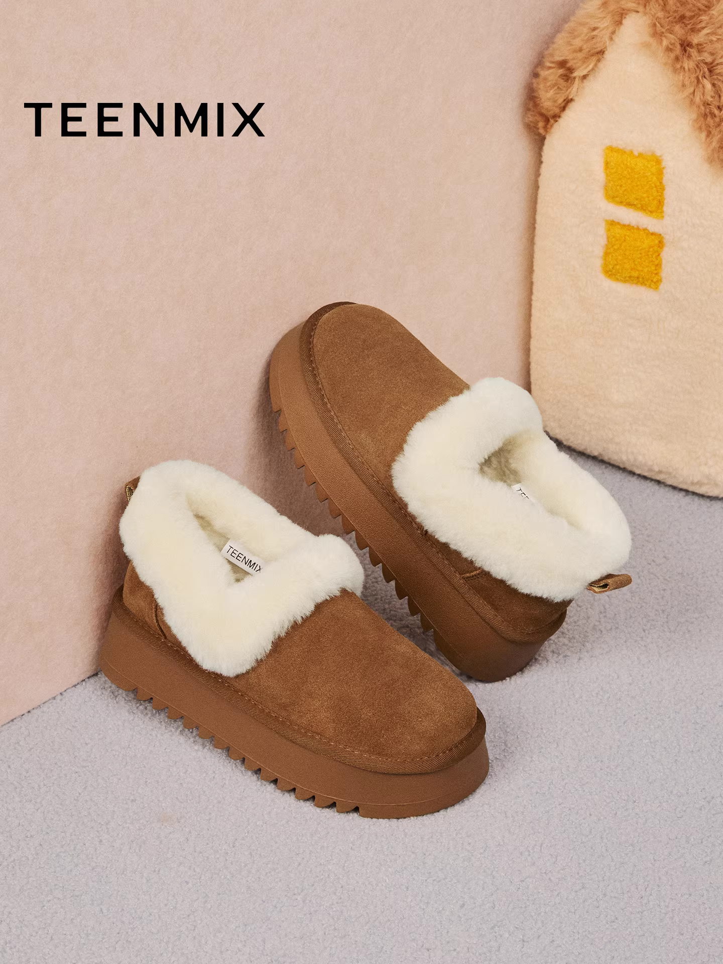 Giày bốt tuyết giữ ấm lót lông cừu đế dày tăng chiều cao kiểu cổ điển Tianmeiyi, giày bốt ngắn nữ mùa đông 2025 mẫu mới KXD40DM5