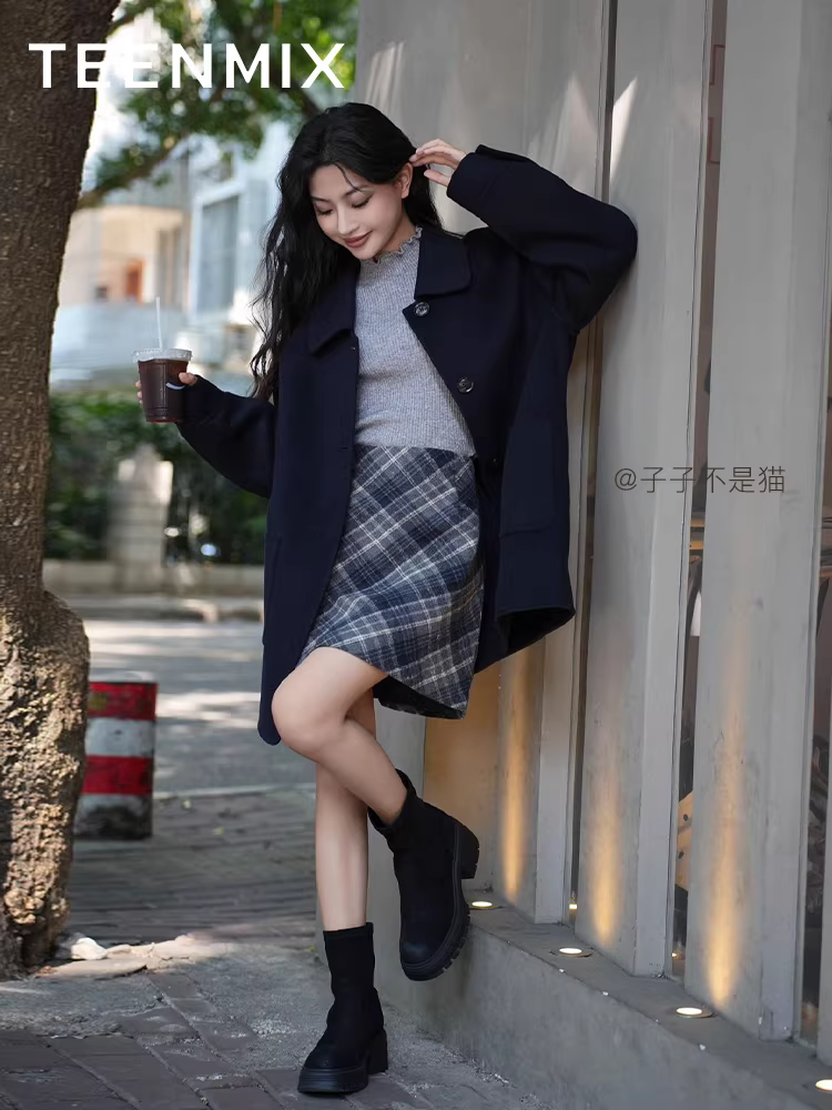 Giày bốt thời trang có đế dày, lót lông, co giãn, giày bốt kiểu tất, giày nữ, bốt mỏng, bốt ngắn, mẫu mới mùa đông.