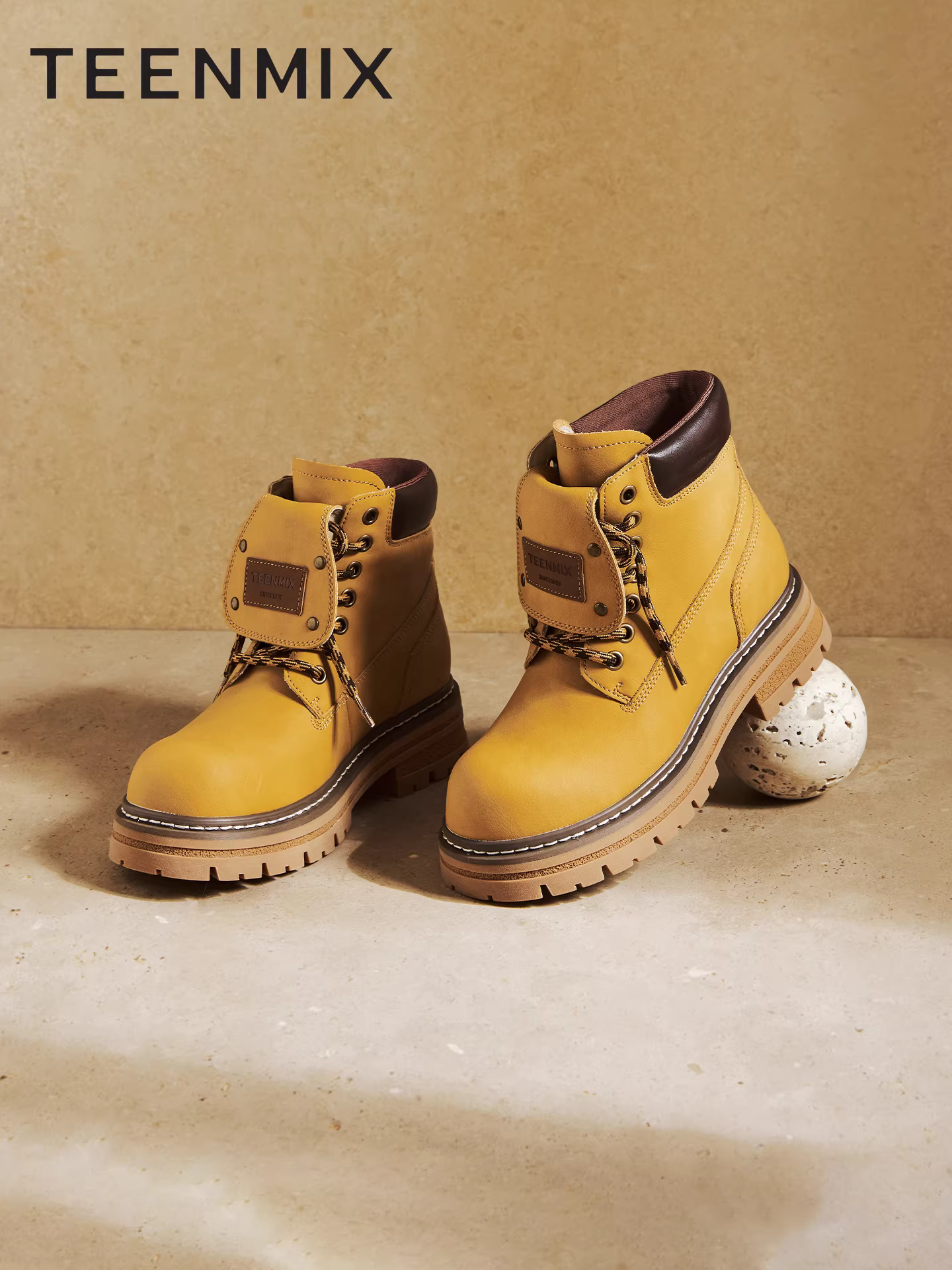 Giày bốt nữ Tianmeiyi đế dày cổ điển màu vàng, giày bốt làm việc ngoài trời, giày bốt Martin, giày bốt da ngắn, kiểu mới thu 2025