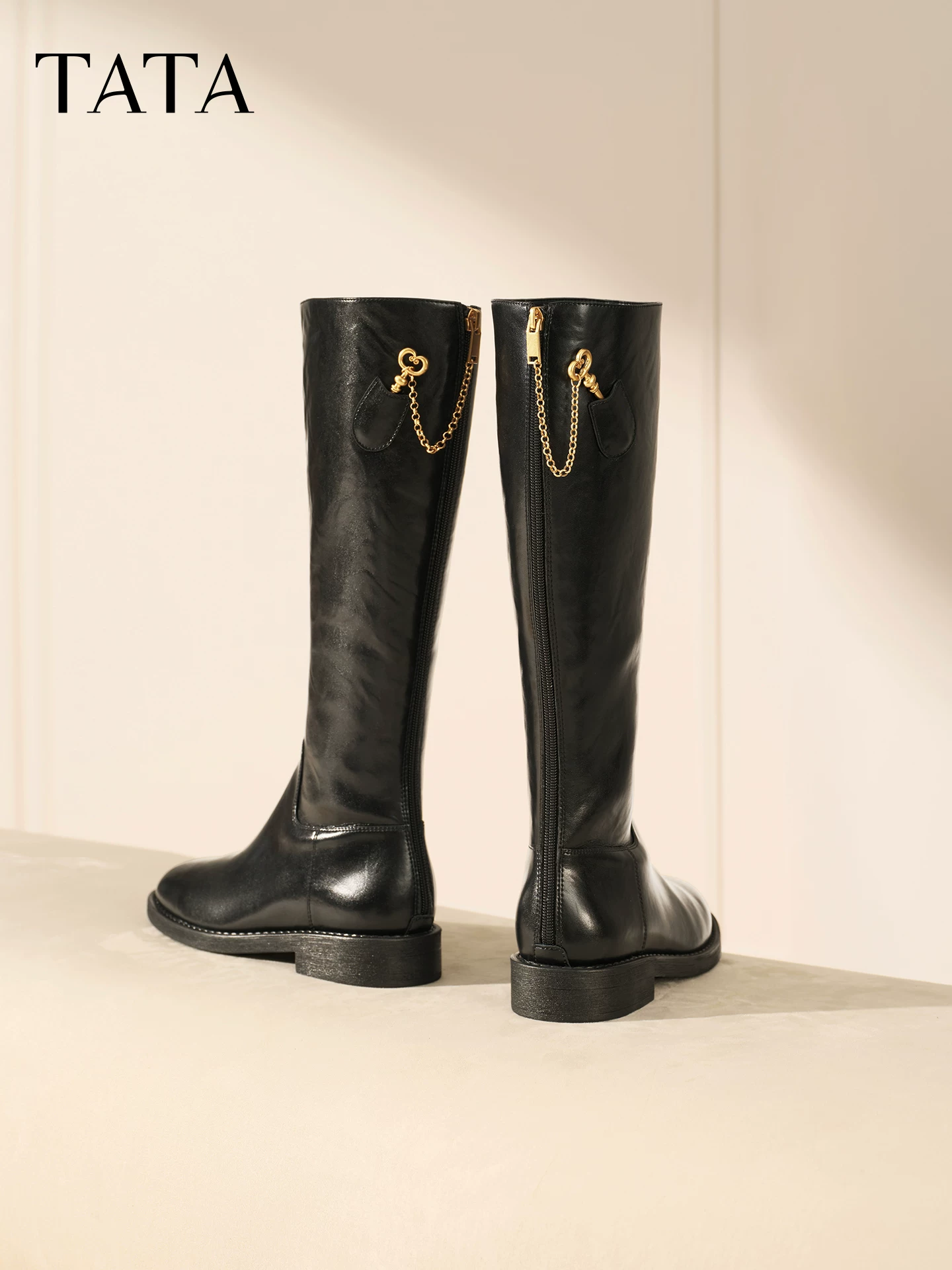Giày bốt nữ TATA Da bò có lông cừu Giày bốt thời trang Giày bốt cưỡi ngựa 2025 Giày cao cổ mới Giày bốt dài 7TGA9DG5