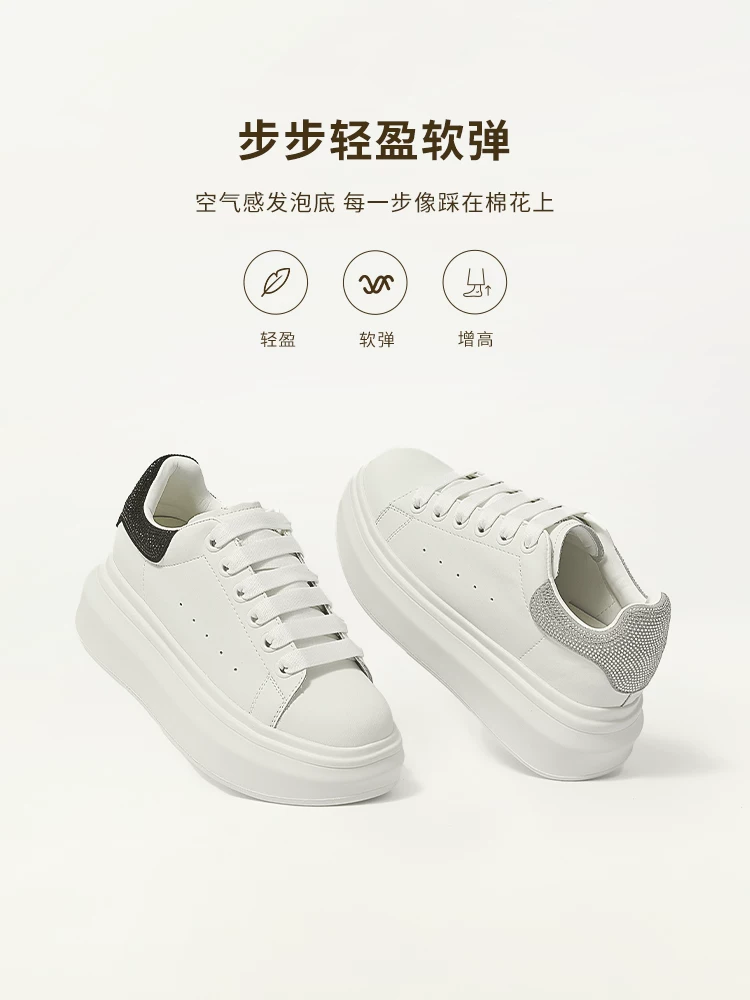 Giày thể thao đế dày màu trắng TATA dành cho nữ, Giày thường ngày hợp thời trang thoáng khí mới mùa xuân dành cho nữ WU503AM5