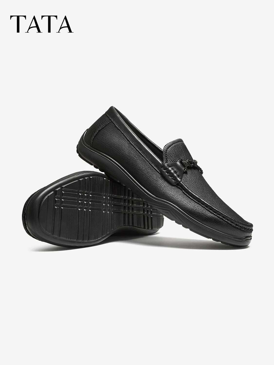 Giày nam TATA mùa đông 2025 kiểu mới đơn giản, giày lười đi êm, màu đen, tăng chiều cao 29437CM5