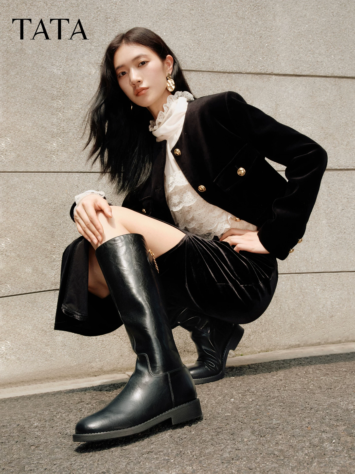 Giày bốt nữ TATA Da bò có lông cừu Giày bốt thời trang Giày bốt cưỡi ngựa 2025 Giày cao cổ mới Giày bốt dài 7TGA9DG5