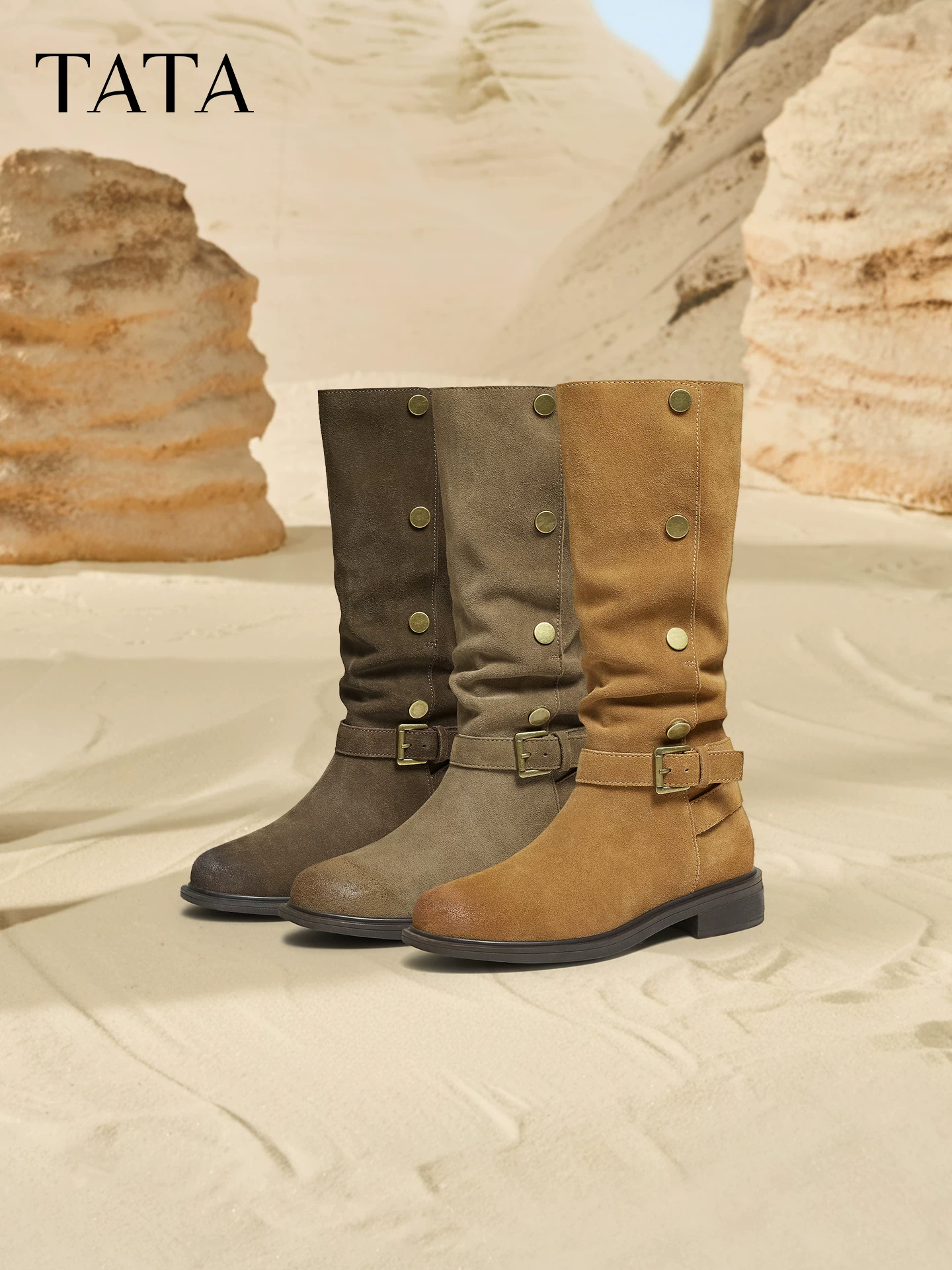 Giày bốt dài nữ TATA 2025 Giày bốt màu nâu có lót lông cừu Giày bốt cao cổ CKL01DG5