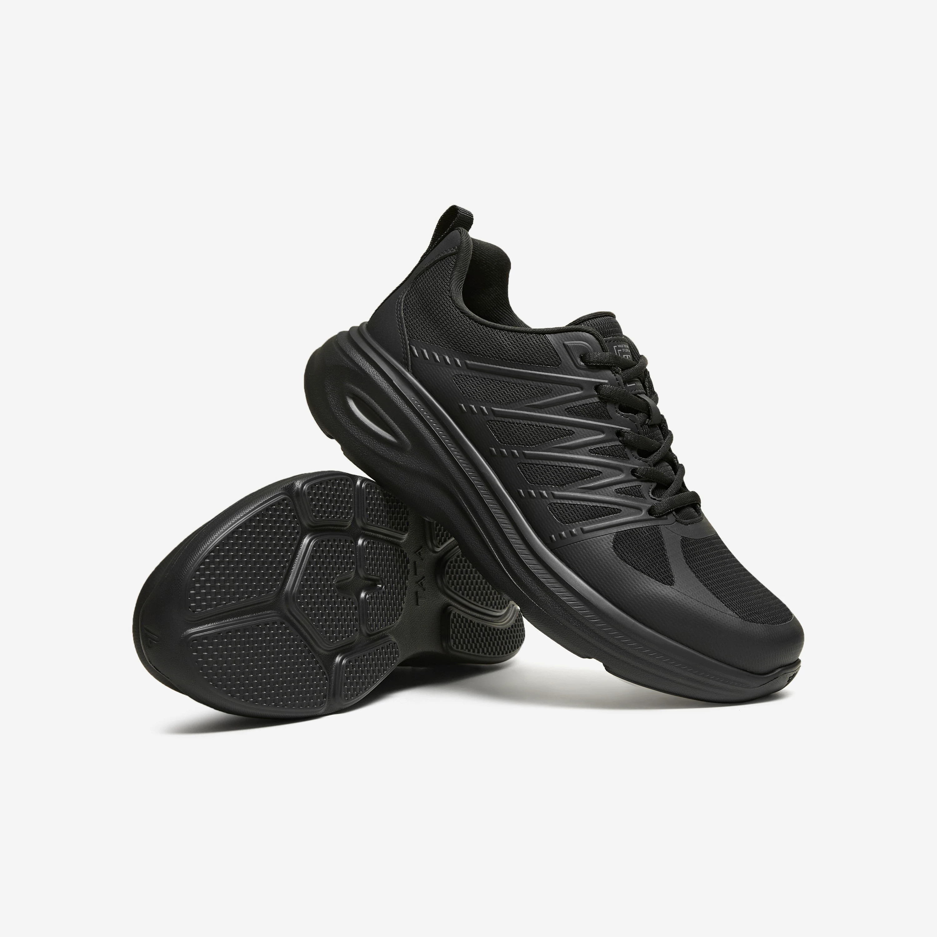 Giày nam TATA mùa đông 2025 kiểu dáng tương tự, thoải mái, đa năng, màu đen, giày thường, mẫu mới EMR01CM5