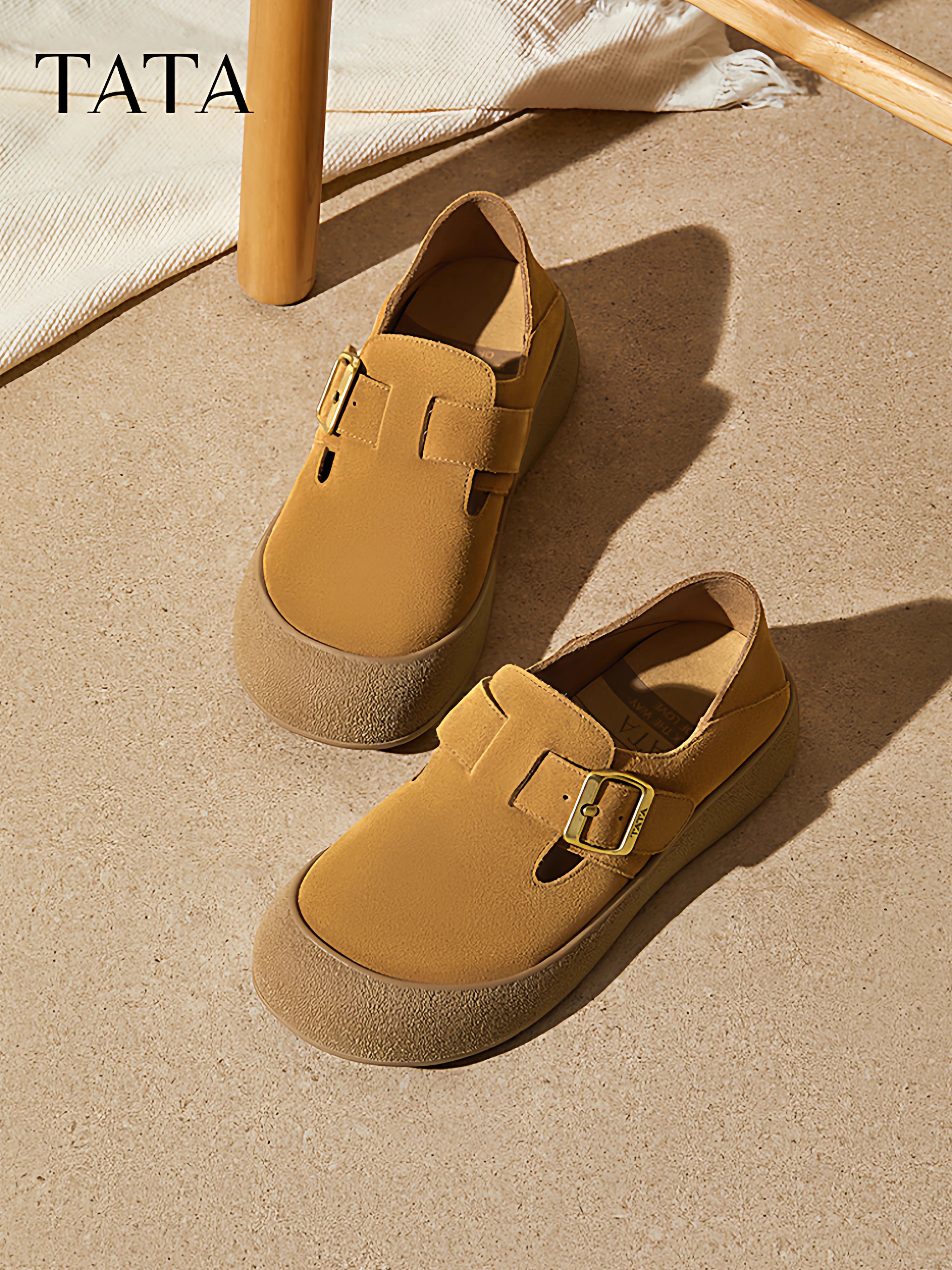 Giày Nữ TATA 2025 Thời Trang Mùa Đông Đa Năng Giày Birkenstock Nữ Mới Giày Đơn Giày Đế Dày 4TR02CQ5