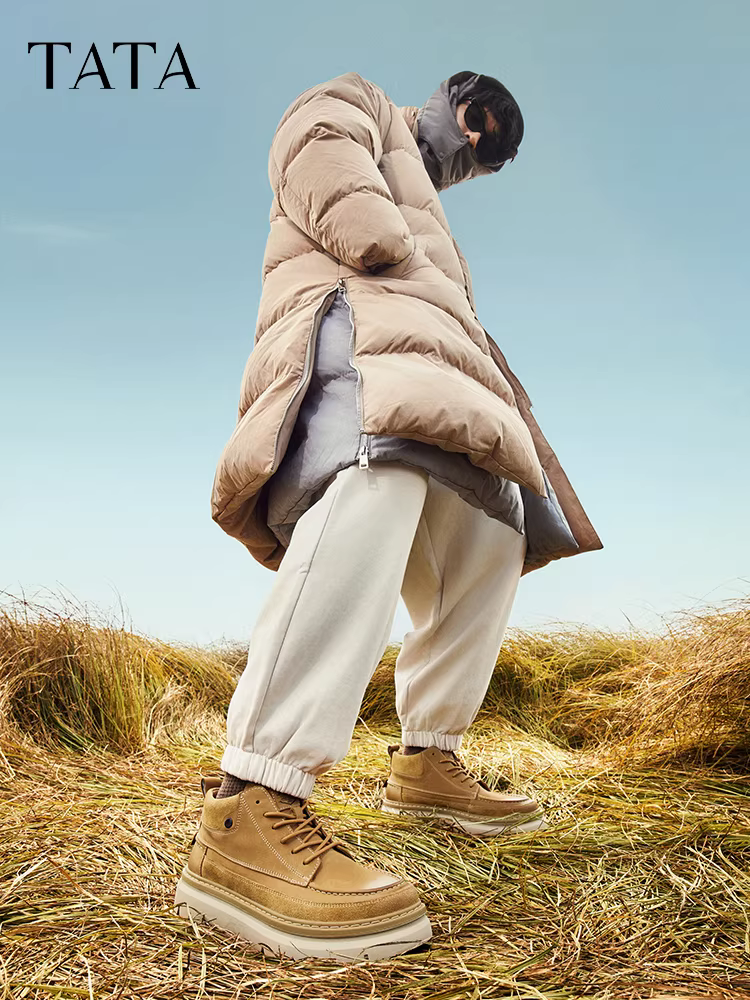 Giày bốt cổ ngắn đế dày kiểu cổ điển của Tata Giày bốt nam đi làm Giày cao cổ nam da thật lót lông cừu ngoài trời Giày bốt Martin mùa đông