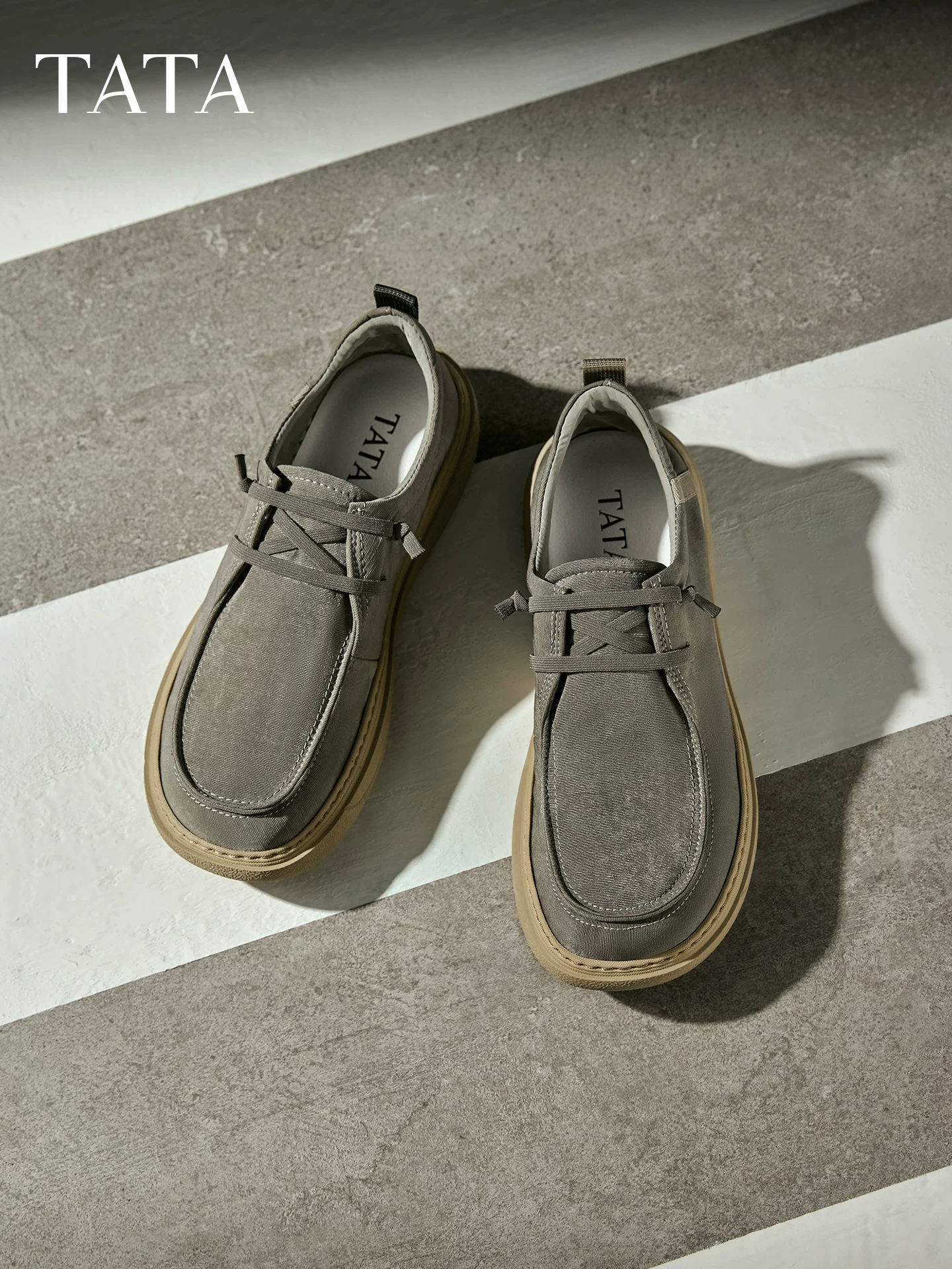 Giày nam TATA mùa đông 2025 kiểu dáng tương tự giày vải thoải mái đa năng giày thường ngày giày mới VPT02CM5