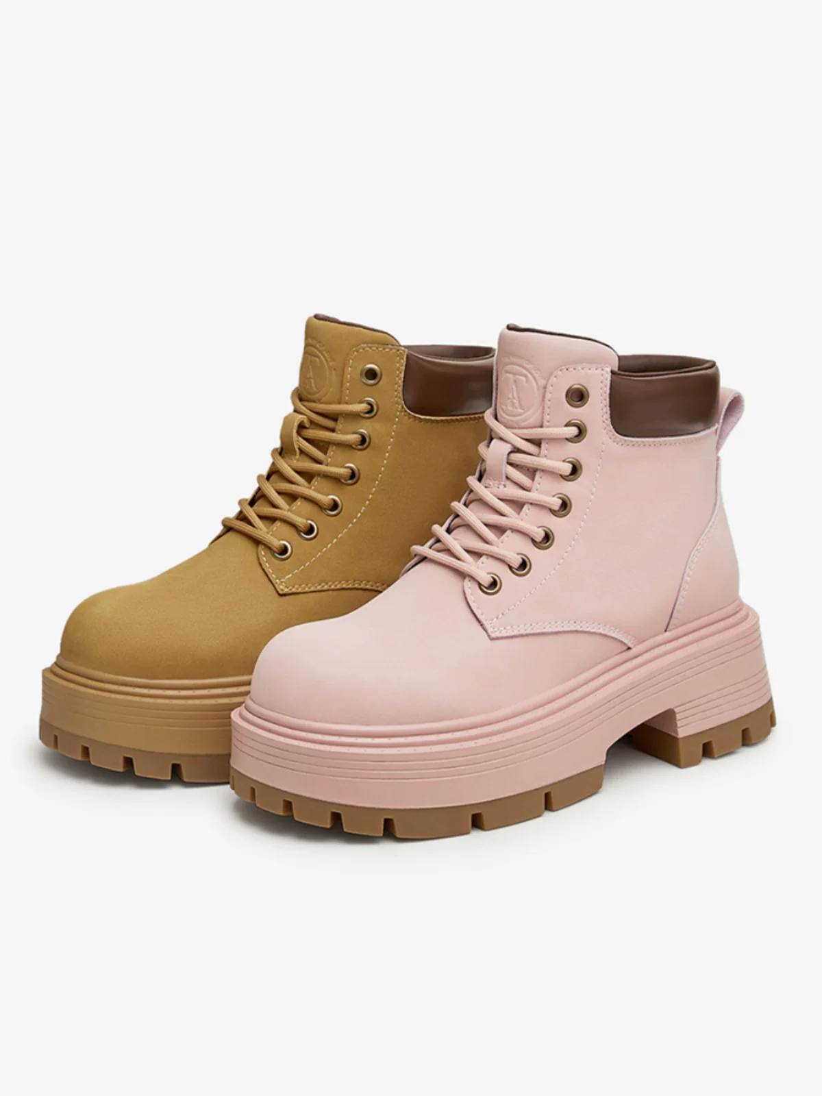 Giày bốt Martin đế dày kiểu cổ điển TATA Giày bốt công sở nữ cỡ lớn màu vàng Giày bốt ngắn mùa đông màu nâu mẫu mới CCL01DD4