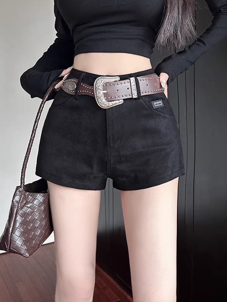 Quần short da lộn màu kaki nữ, kiểu mới thu đông 2025, quần nữ thời trang, quần ống loe, quần da.