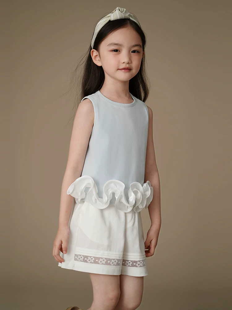 Quần short mỏng mùa hè cho trẻ em, quần short ren trắng cho bé gái, quần ống rộng, thoải mái và đa năng.