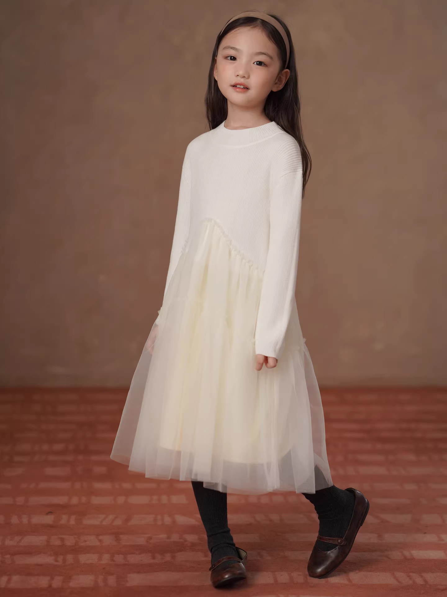 Quần áo trẻ em, váy trẻ em, chất liệu thun dệt kim lót lông cừu, váy xếp lớp dài trung bình, váy voan bé gái, váy dạ hội bé, váy mùa đông
