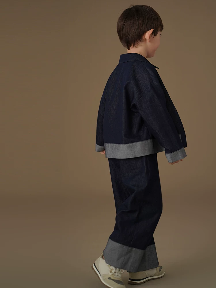 Bộ áo khoác denim và quần denim rộng rãi cho bé trai và bé gái, bộ sưu tập mới mùa xuân thu.