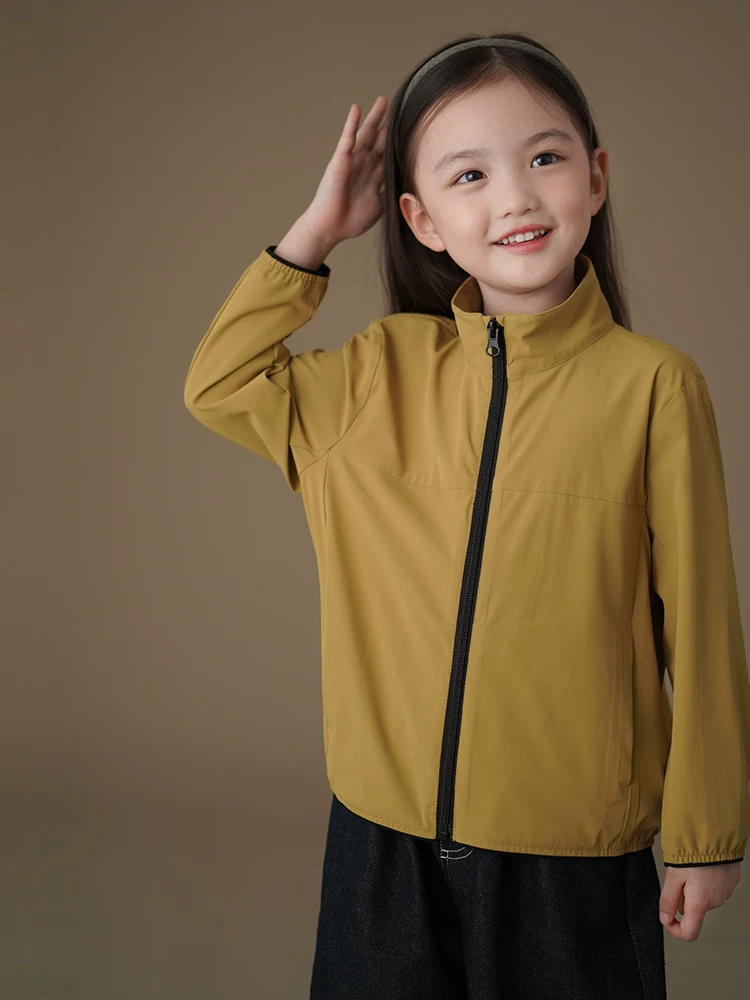 Quần áo trẻ em Hazi Quần áo chống nắng mùa xuân và mùa hè Màu vàng gừng Áo đơn giản giản dị cho bé trai và bé gái Quần áo chống nắng cho da
