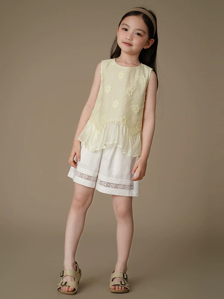 Quần short mỏng mùa hè cho trẻ em, quần short ren trắng cho bé gái, quần ống rộng, thoải mái và đa năng.