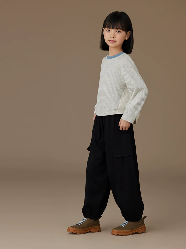 Quần trẻ em mặc thường ngày cho mùa xuân và mùa thu, quần jogger rộng màu đen đa năng có túi cho cả bé trai và bé gái.